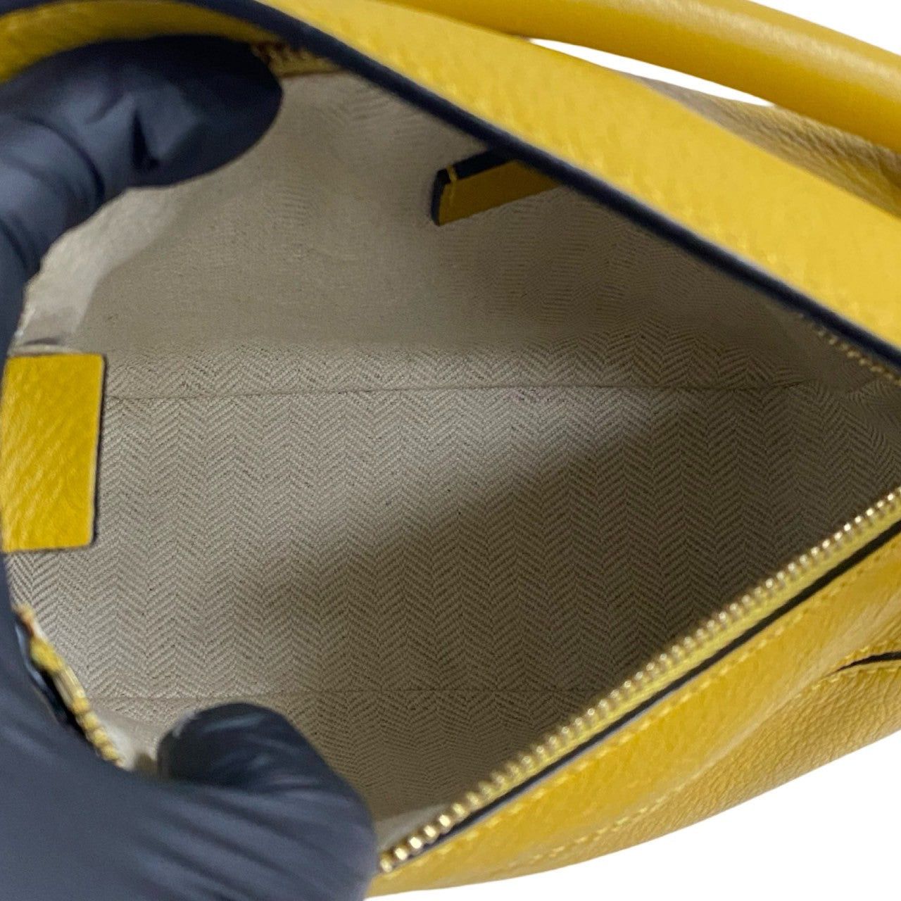 Loewe Loewe Shoulder Bag Yellow Leather Size ONE SIZE - 9 Thumbnail