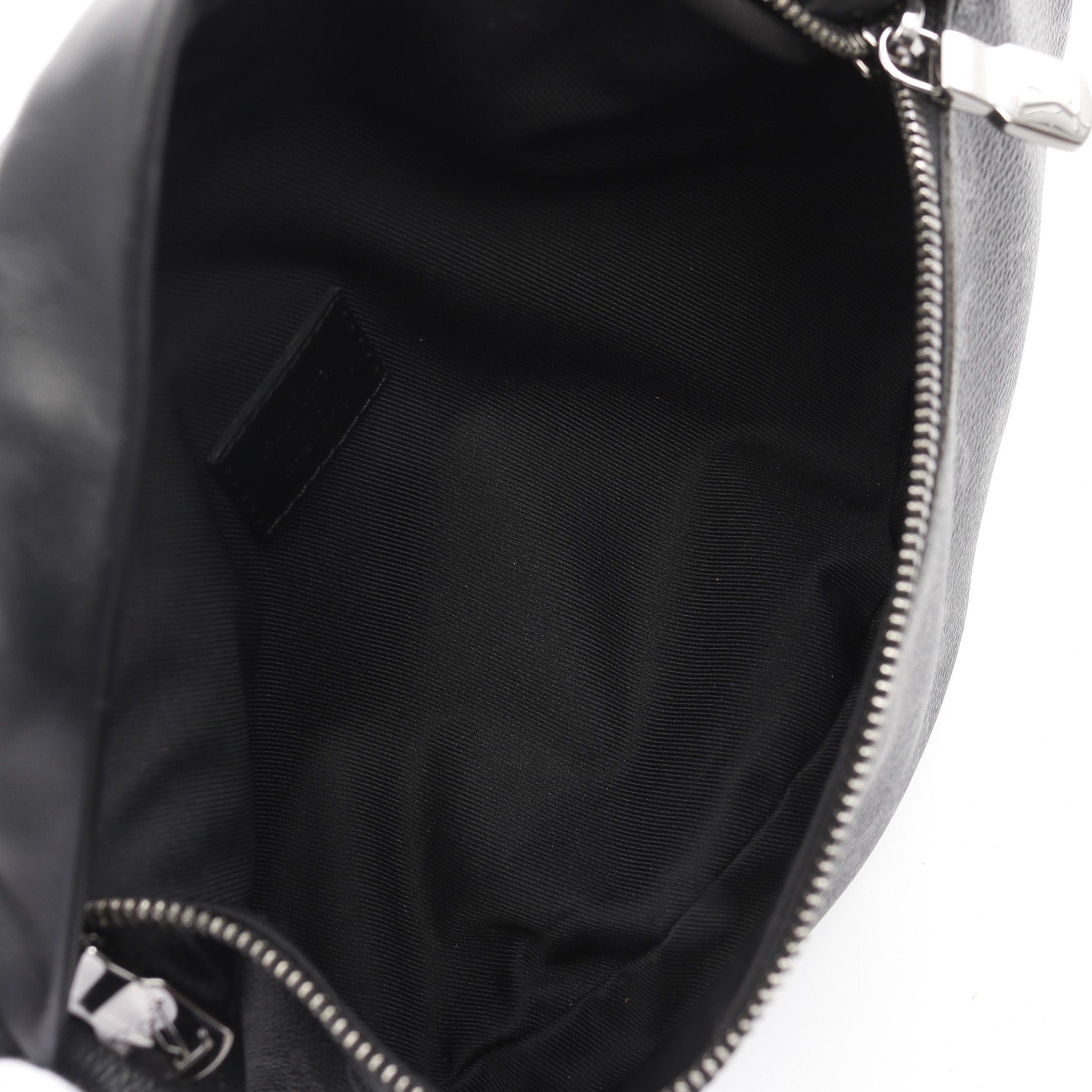 Louis Vuitton Louis Vuitton Discovery Bum Bag Pm Monogram Eclipse Body Waist Leather Black Size ONE SIZE - 3 Thumbnail