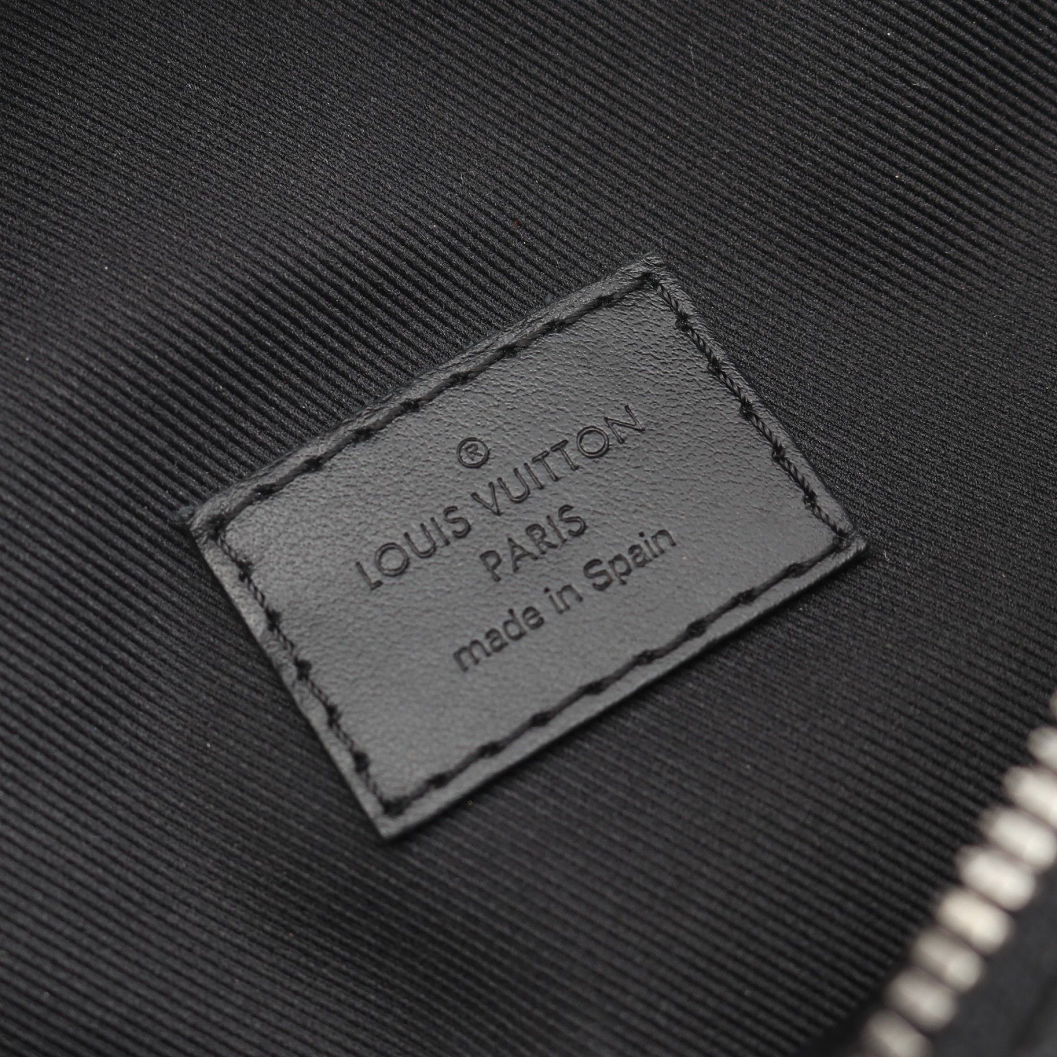 Louis Vuitton Louis Vuitton Discovery Bum Bag Pm Monogram Eclipse Body Waist Leather Black Size ONE SIZE - 4 Thumbnail