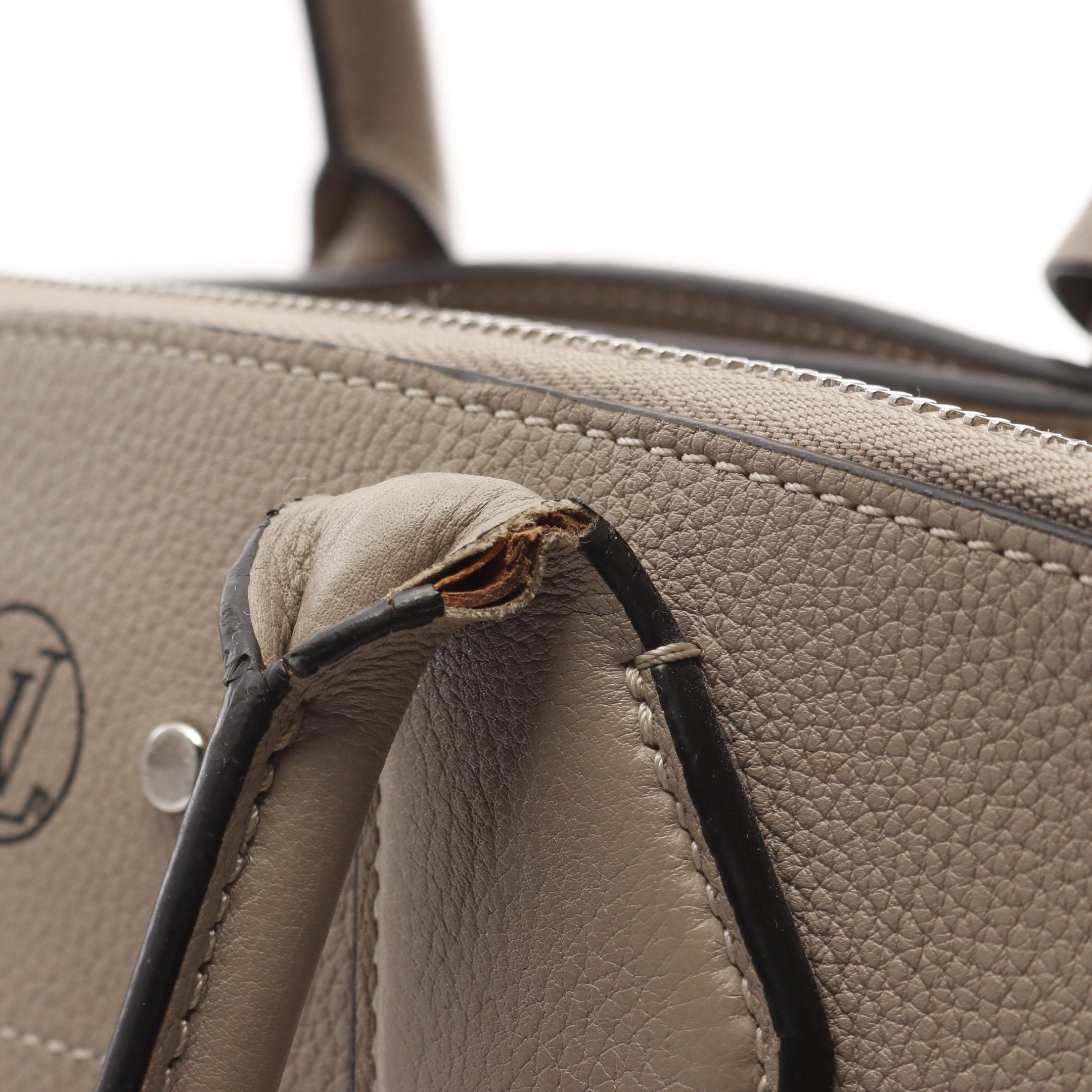 Louis Vuitton Louis Vuitton City Steamer Mm Carré Handbag Taurillon Leather Gray Beige Size ONE SIZE - 6 Thumbnail