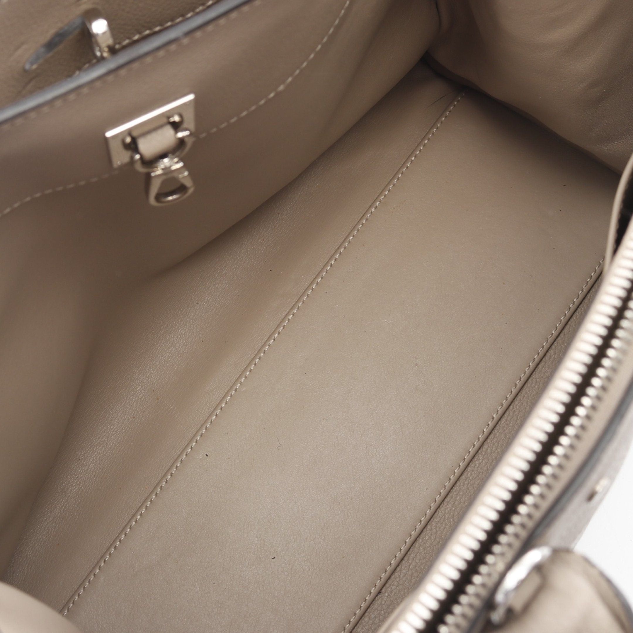 Louis Vuitton Louis Vuitton City Steamer Mm Carré Handbag Taurillon Leather Gray Beige Size ONE SIZE - 3 Thumbnail