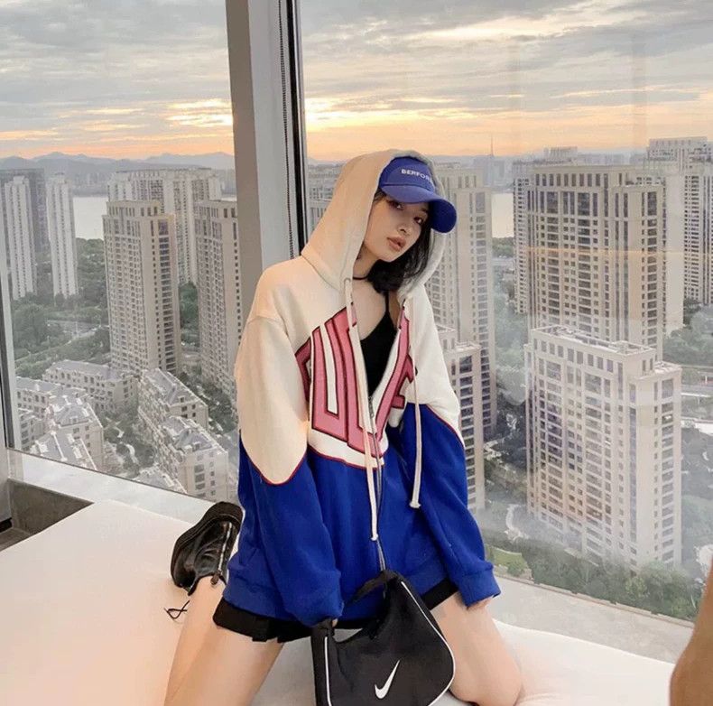 Gucci Gucci Big Logo Hooded Jacket-dmc Size US XS / EU 42 / 0 - 5 Thumbnail