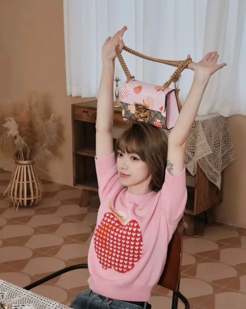 Gucci Pink Gucci Love Apple Sweater for Women-dmc Size US XXL / EU 58 / 5 - 4 Thumbnail