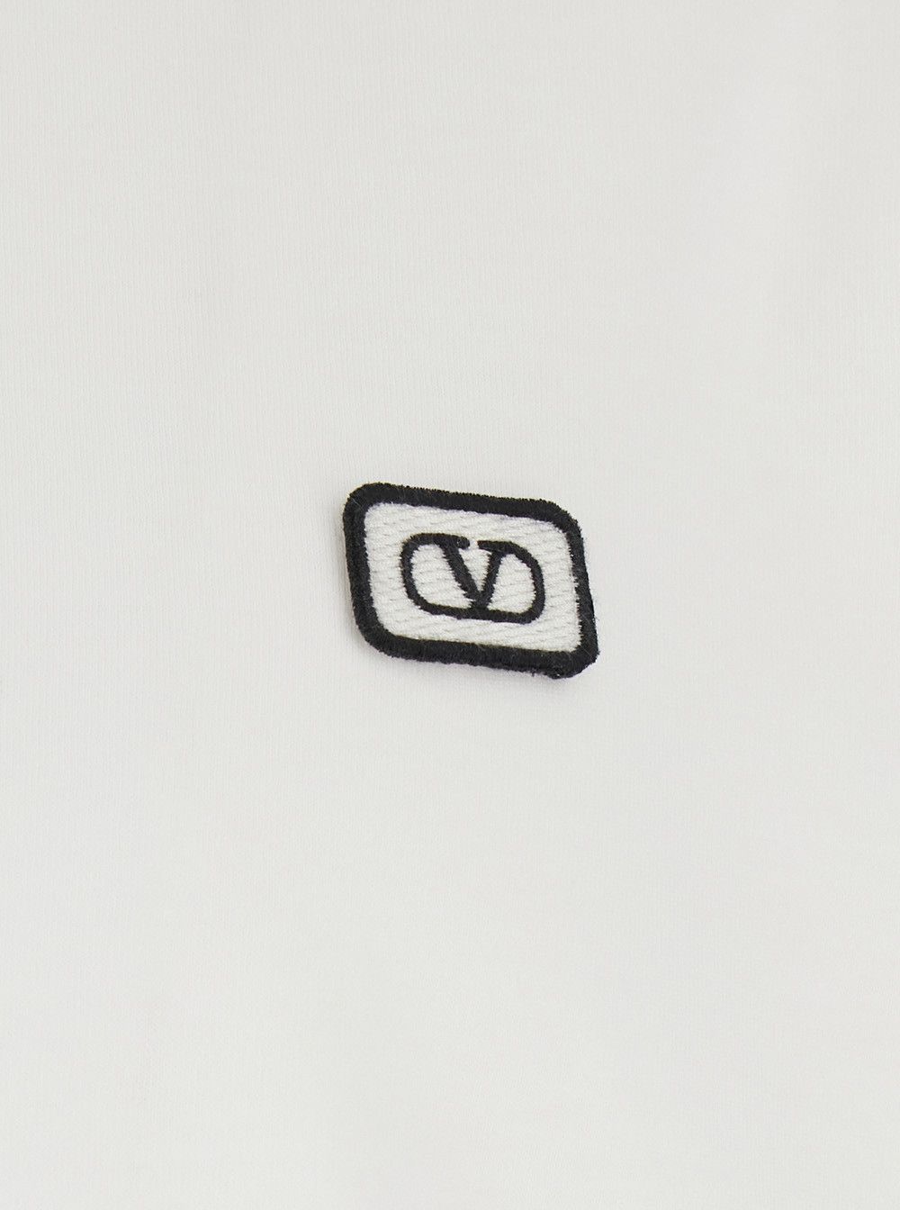 Valentino White Crewneck T-Shirt with Logo Patch on the Front in Cotton Man Size US M / EU 48-50 / 2 - 3 Thumbnail