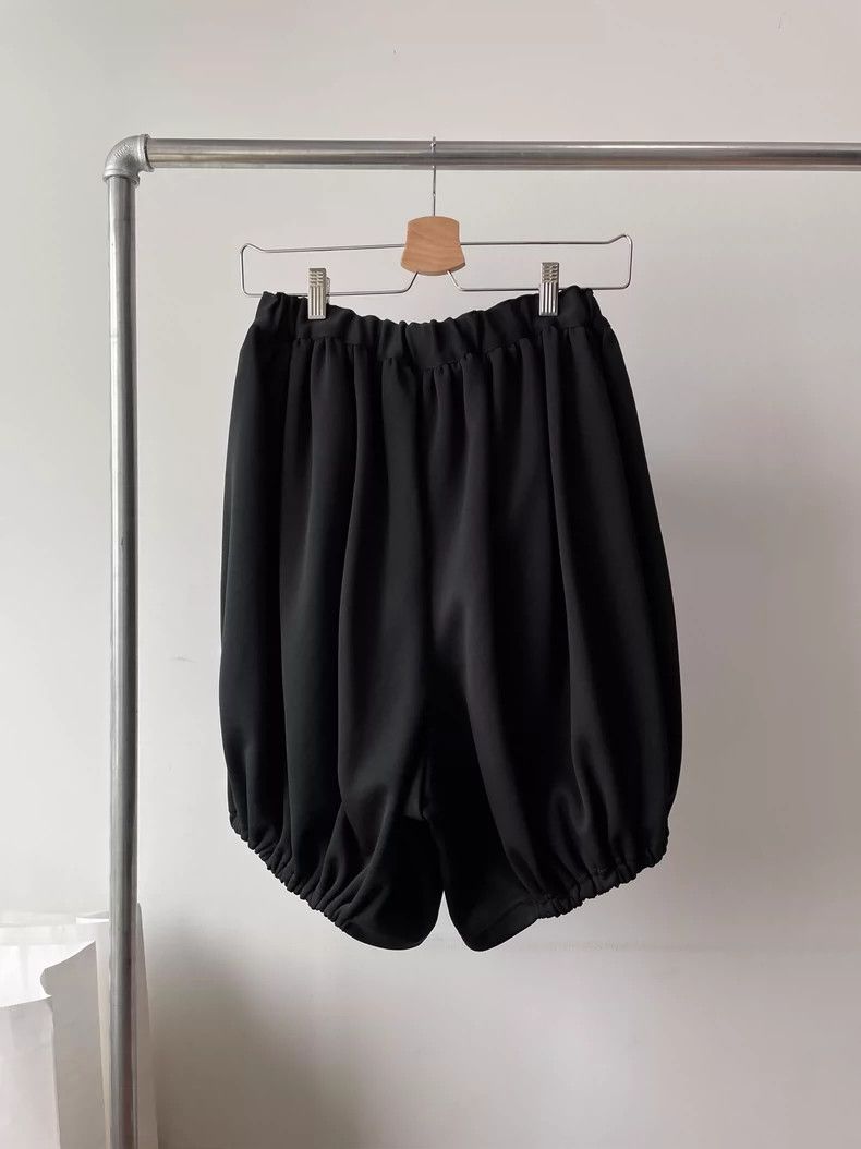 Comme des Garcons Comme des Garçons Lantern Pants Shorts Size US 26 / EU 42 - 2 Thumbnail