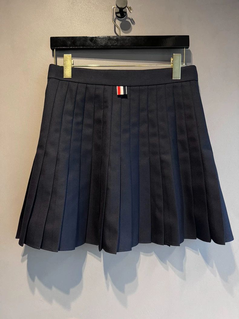 Thom Browne Classic Pleated Skirt by Thom Browne-dmc Size 42" / US 20 - 2 Thumbnail