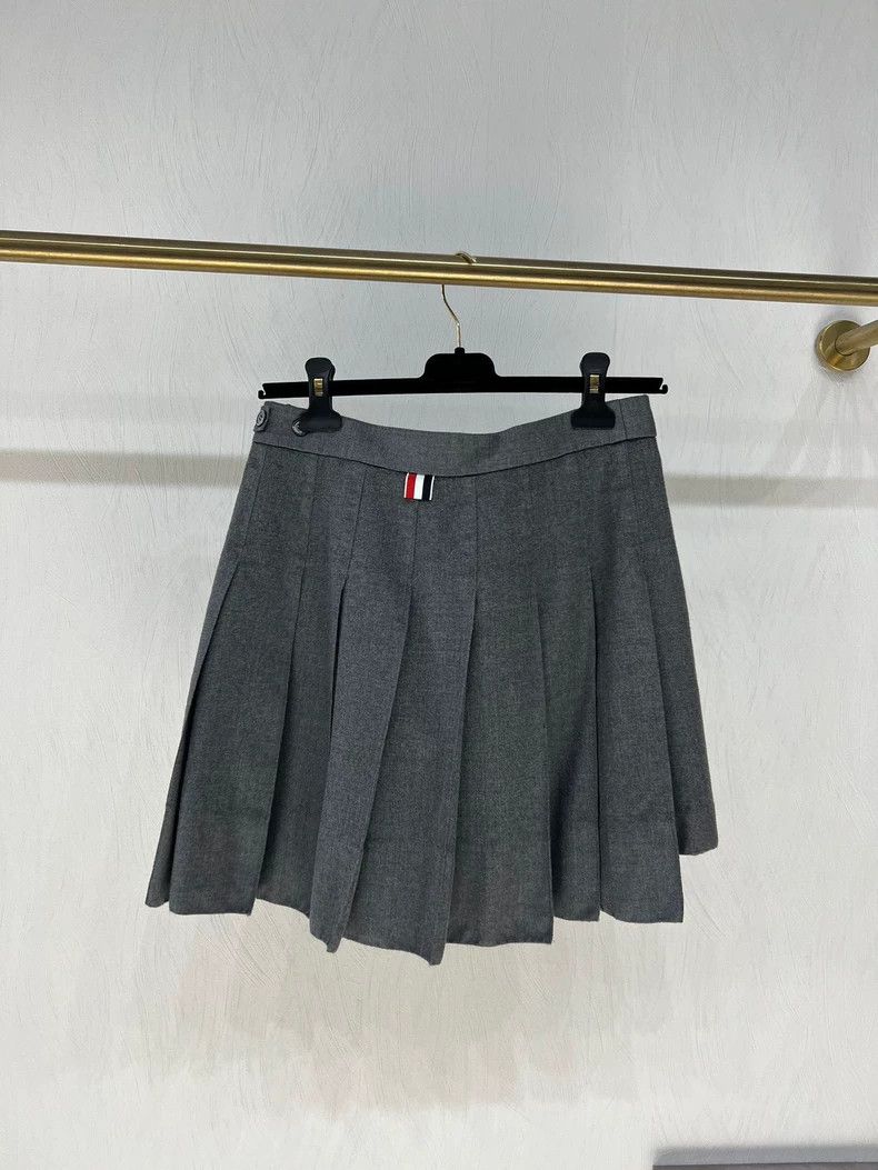 Thom Browne Thom Browne Pleated Skirt Size 42-dmc Size US 34 / EU 50 - 2 Thumbnail