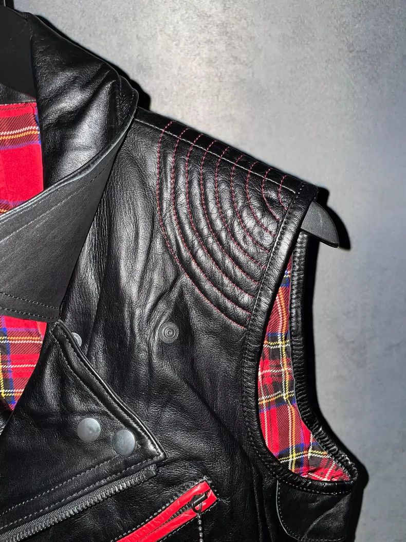 Number (N)ine Number Nine Black Red Spider Web Vest-dmc Size US M / EU 48-50 / 2 - 4 Thumbnail
