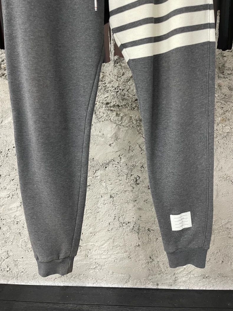 Thom Browne Thom Browne Gray Sweatpants Sports Long Pants-dmc Size US 26 / EU 42 - 4 Thumbnail