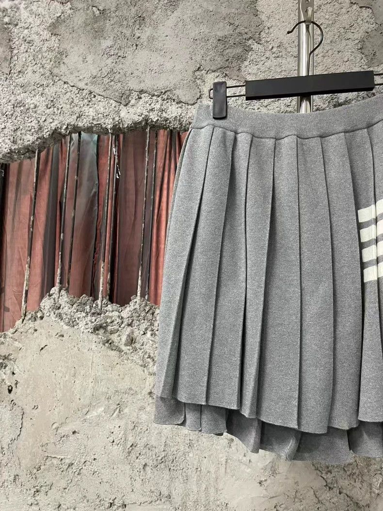 Thom Browne Thom Browne Pleated Skirt-dmc Size US 31 - 3 Thumbnail