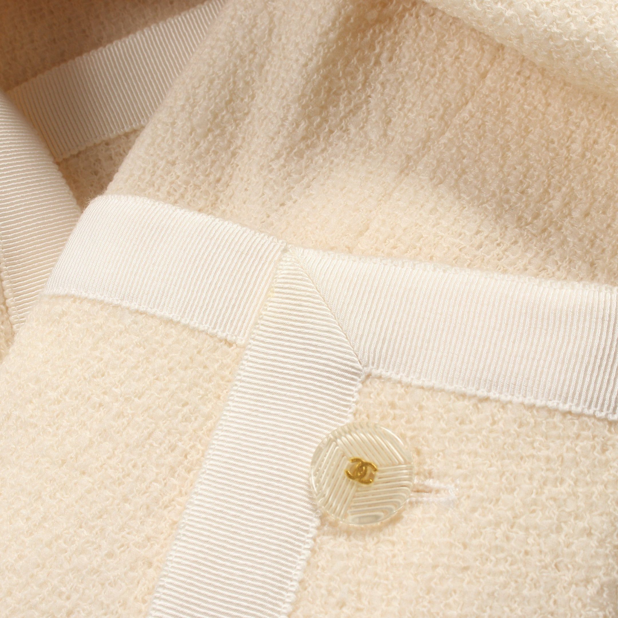 Chanel Chanel Cocomark Button No-Collar Jacket Nylon Wool Ivory Size ONE SIZE - 9 Thumbnail