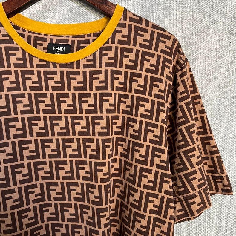Fendi Fendi Logo Printed Short Sleeve T-Shirt Size US M / EU 48-50 / 2 - 3 Thumbnail