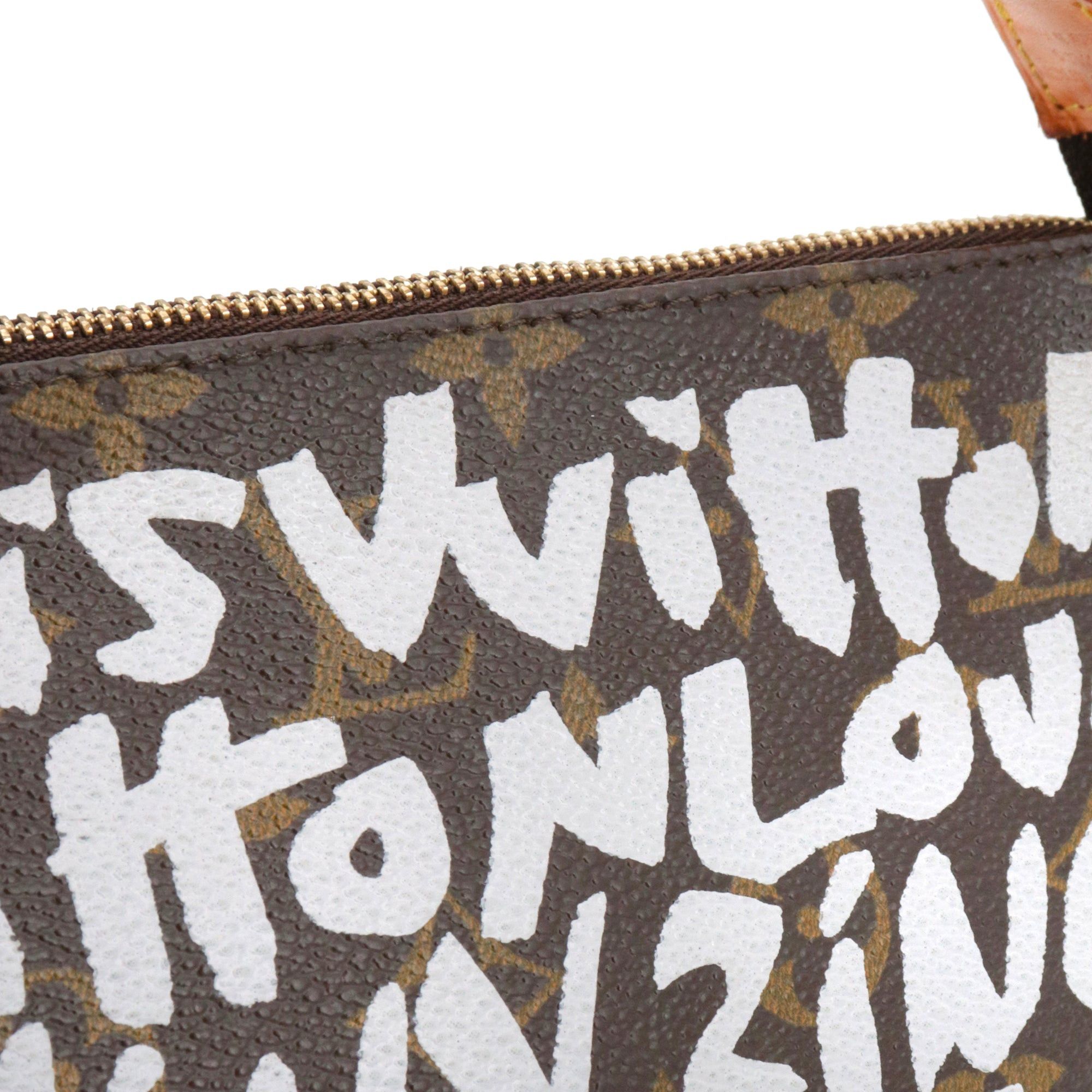 Louis Vuitton LOUIS VUITTON - Louis Vuitton x Stephen Sprouse Accessories Pouch in graffiti monogram canvas Size ONE SIZE - 6 Thumbnail