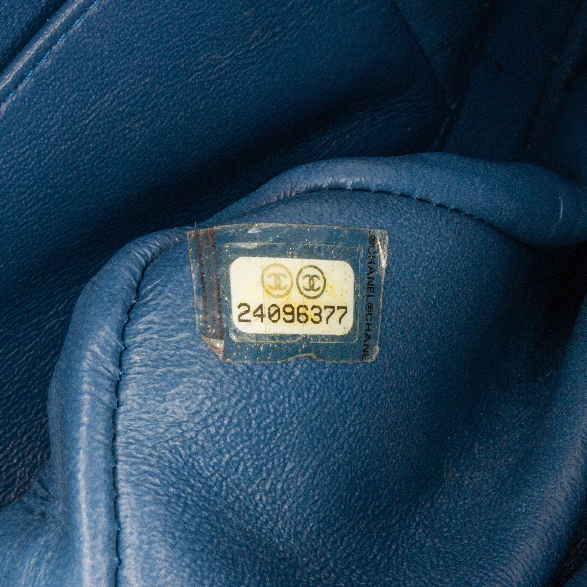 Chanel Chanel Medium Classic Lambskin Double Flap Blue Size ONE SIZE - 8 Thumbnail
