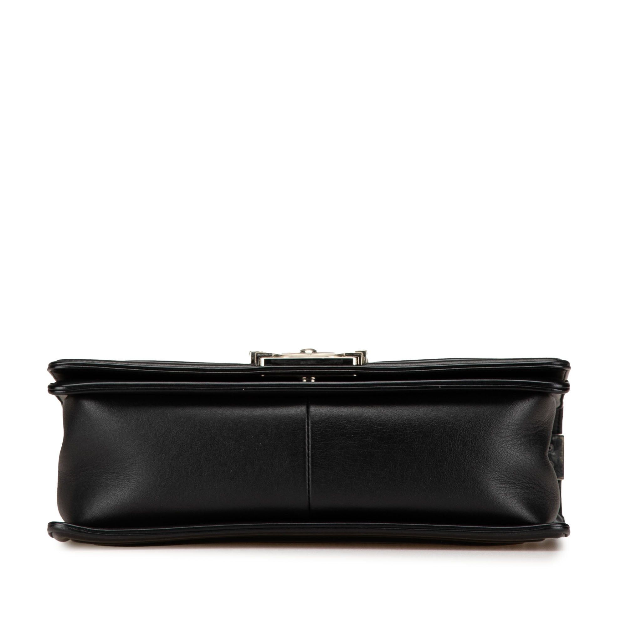 Chanel Chanel Medium Calfskin Chevron Boy Flap Black Size ONE SIZE - 3 Thumbnail