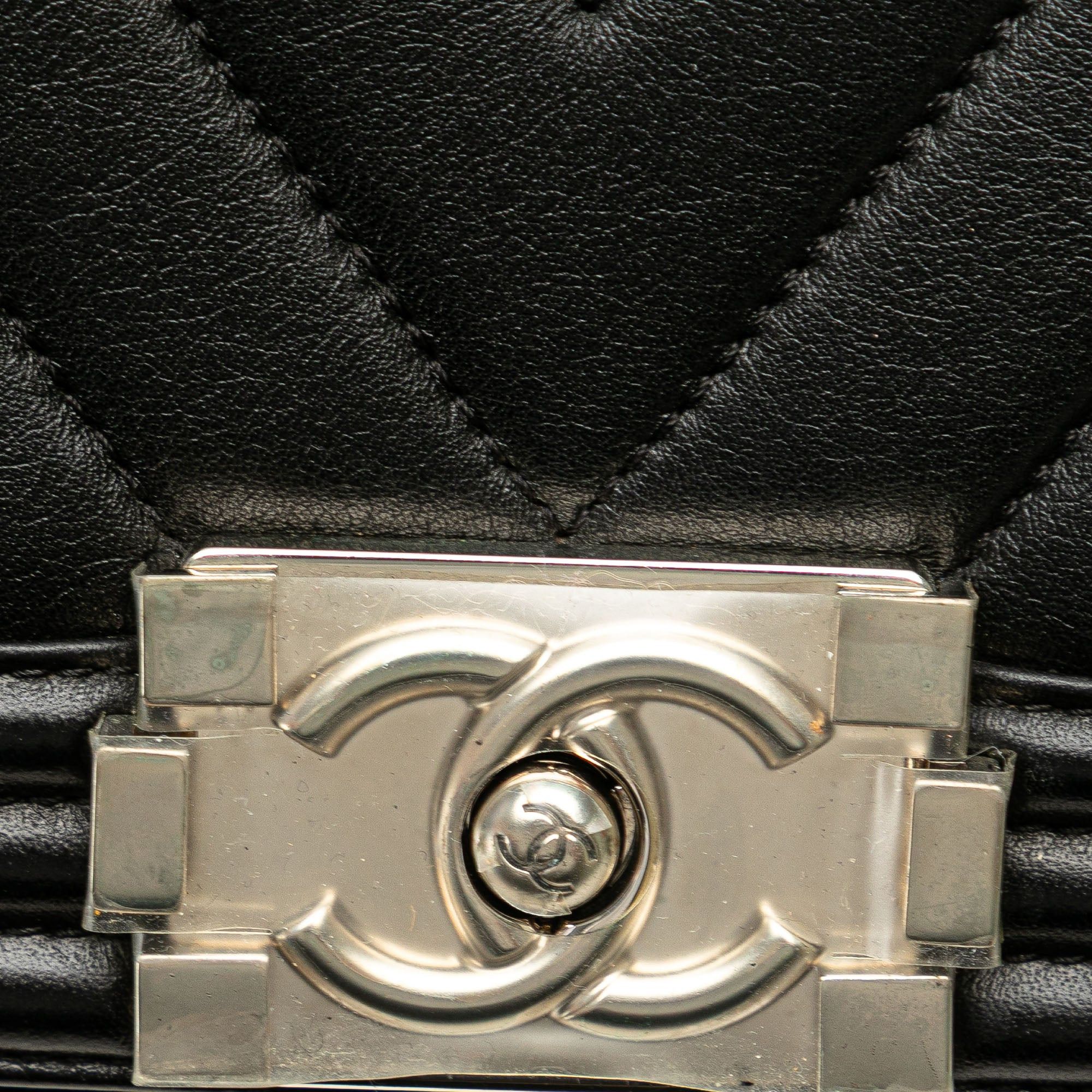 Chanel Chanel Medium Calfskin Chevron Boy Flap Black Size ONE SIZE - 7 Thumbnail