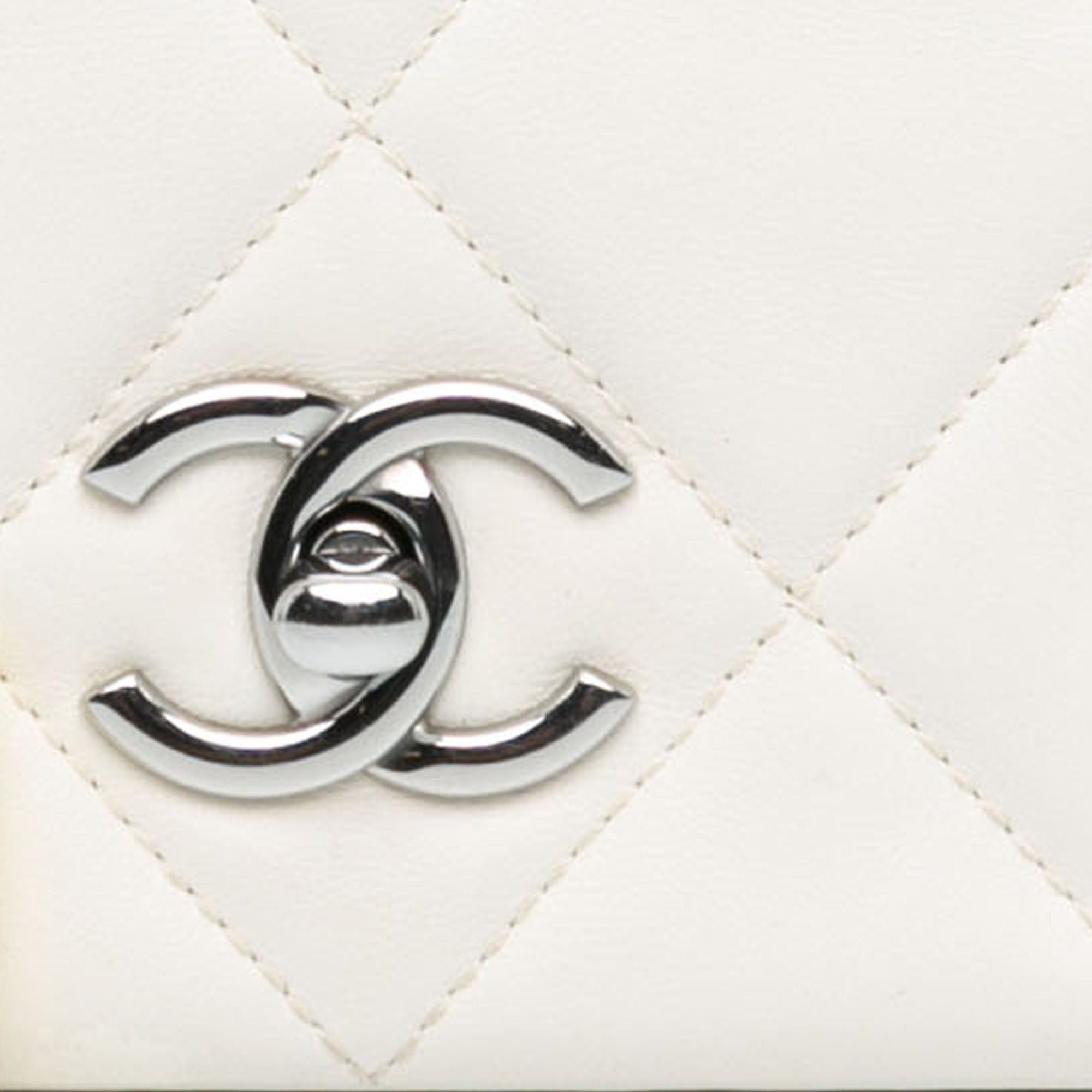 Chanel Chanel Mini Quilted Lambskin Chain Rows Flap White Size ONE SIZE - 11 Thumbnail