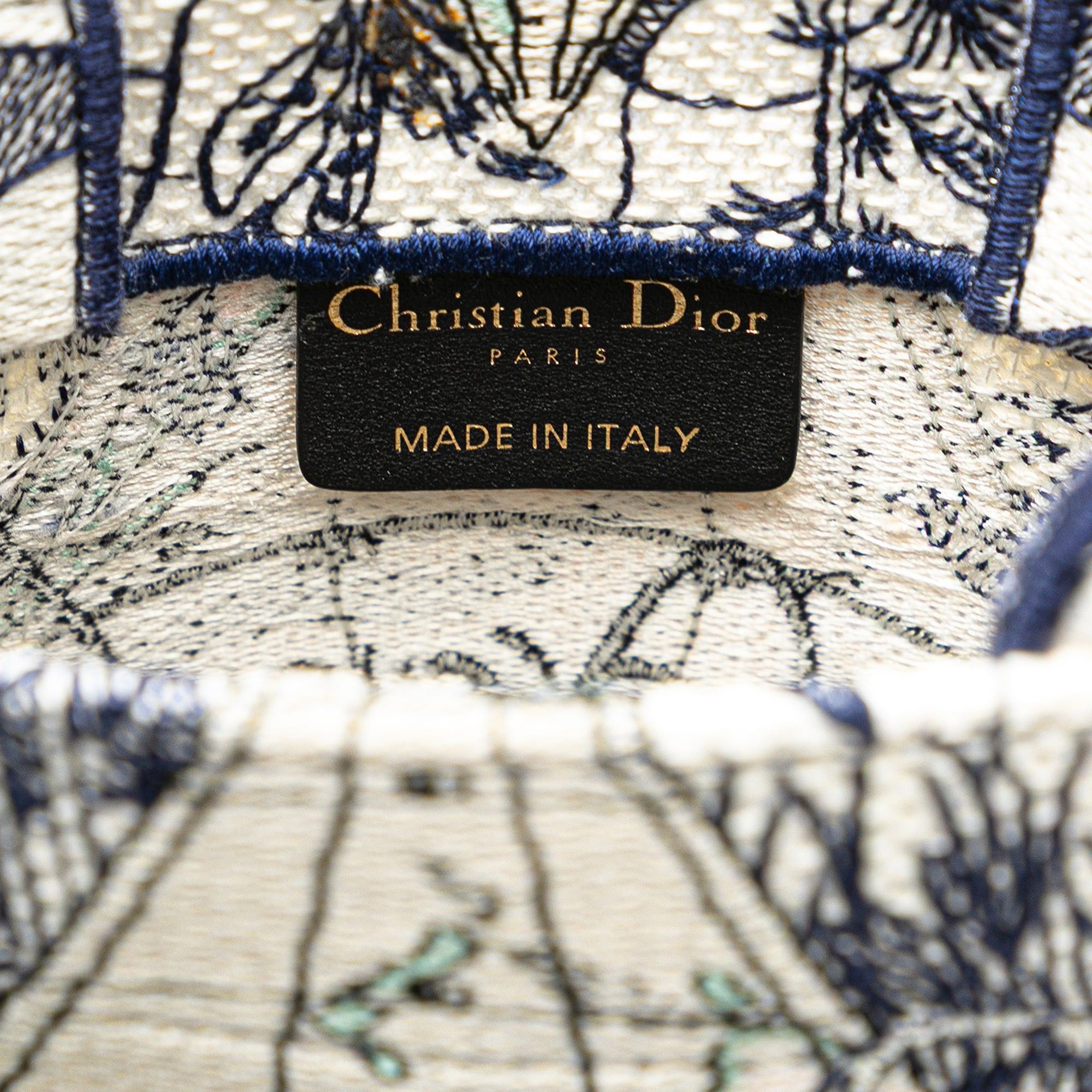 Dior Dior Embroidered Canvas Around The World Vertical Book Tote Blue Size ONE SIZE - 5 Thumbnail