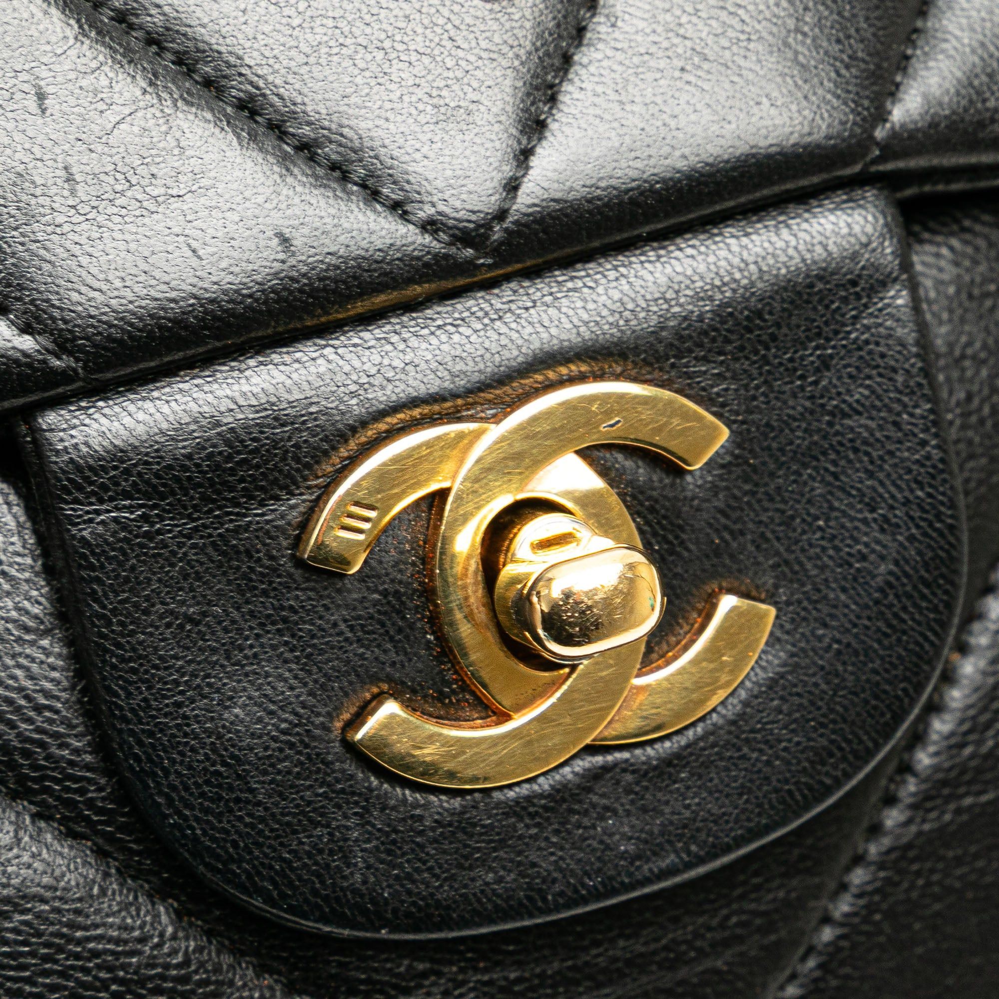 Chanel Chanel Medium Classic Chevron Lambskin Double Flap Black Size ONE SIZE - 8 Thumbnail