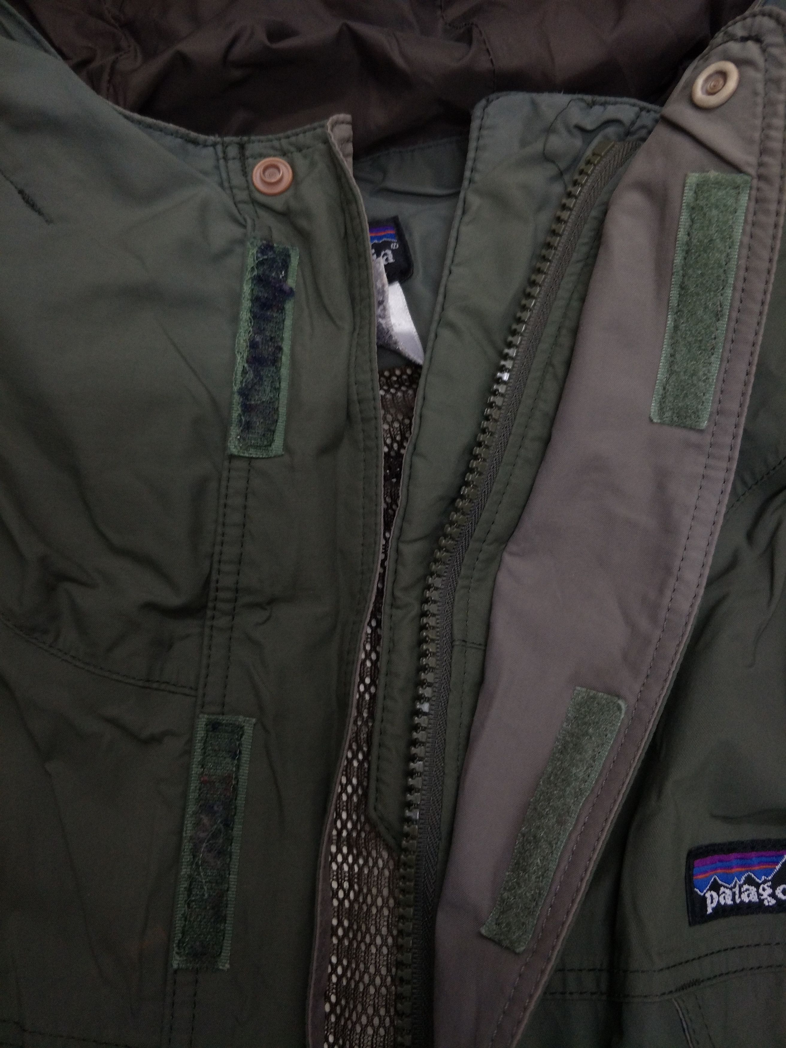 Patagonia Gore-Tex Windbreaker Hoodie Army Green Raglan Size US S / EU 44-46 / 1 - 9 Thumbnail