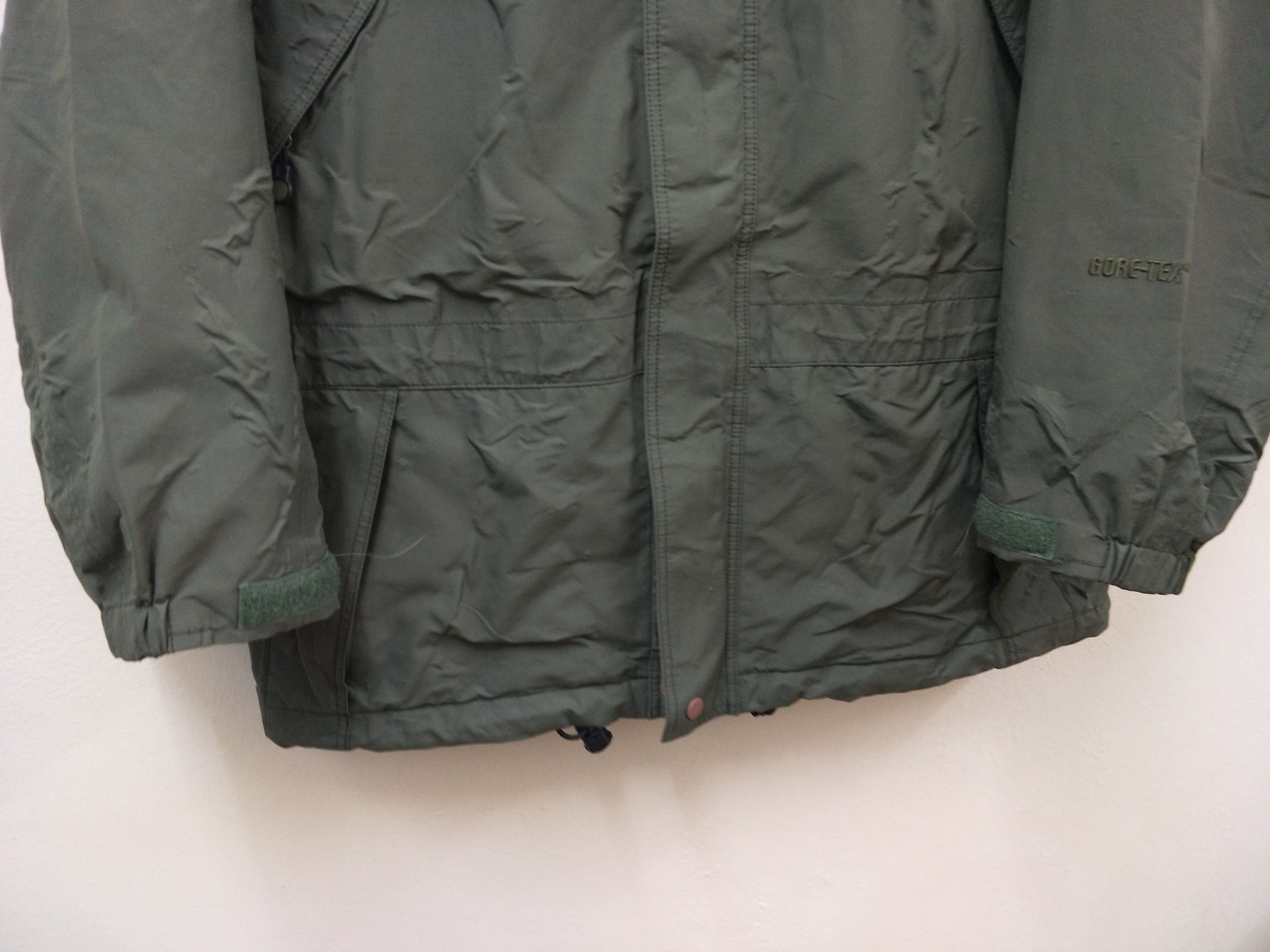 Patagonia Gore-Tex Windbreaker Hoodie Army Green Raglan Size US S / EU 44-46 / 1 - 7 Thumbnail