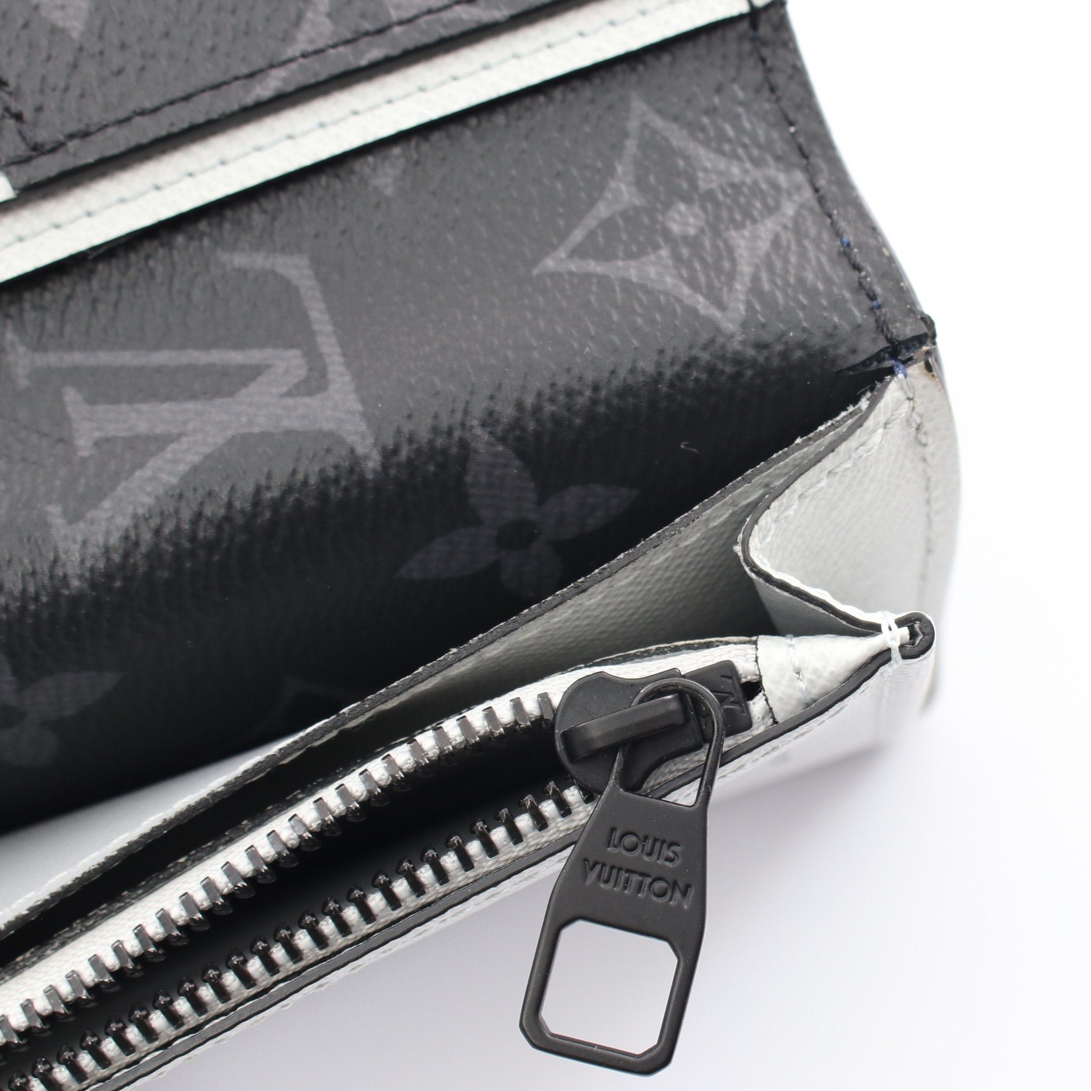 Louis Vuitton Louis Vuitton Portefeuil Brother Epi Monogram Eclipse Bi-Fold Long Wallet Leather Navy Light Gray Black Size ONE SIZE - 7 Thumbnail