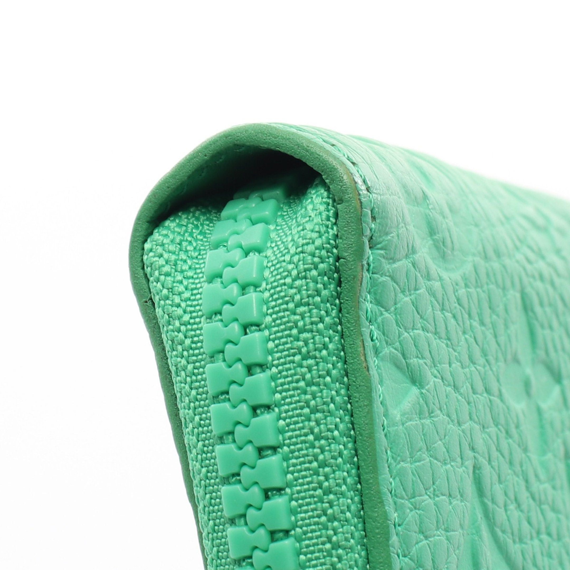 Louis Vuitton Louis Vuitton Zippy Wallet Vertical Monogram Veil Cloak Round Zipper Long Taurillon Leather Green Size ONE SIZE - 9 Thumbnail