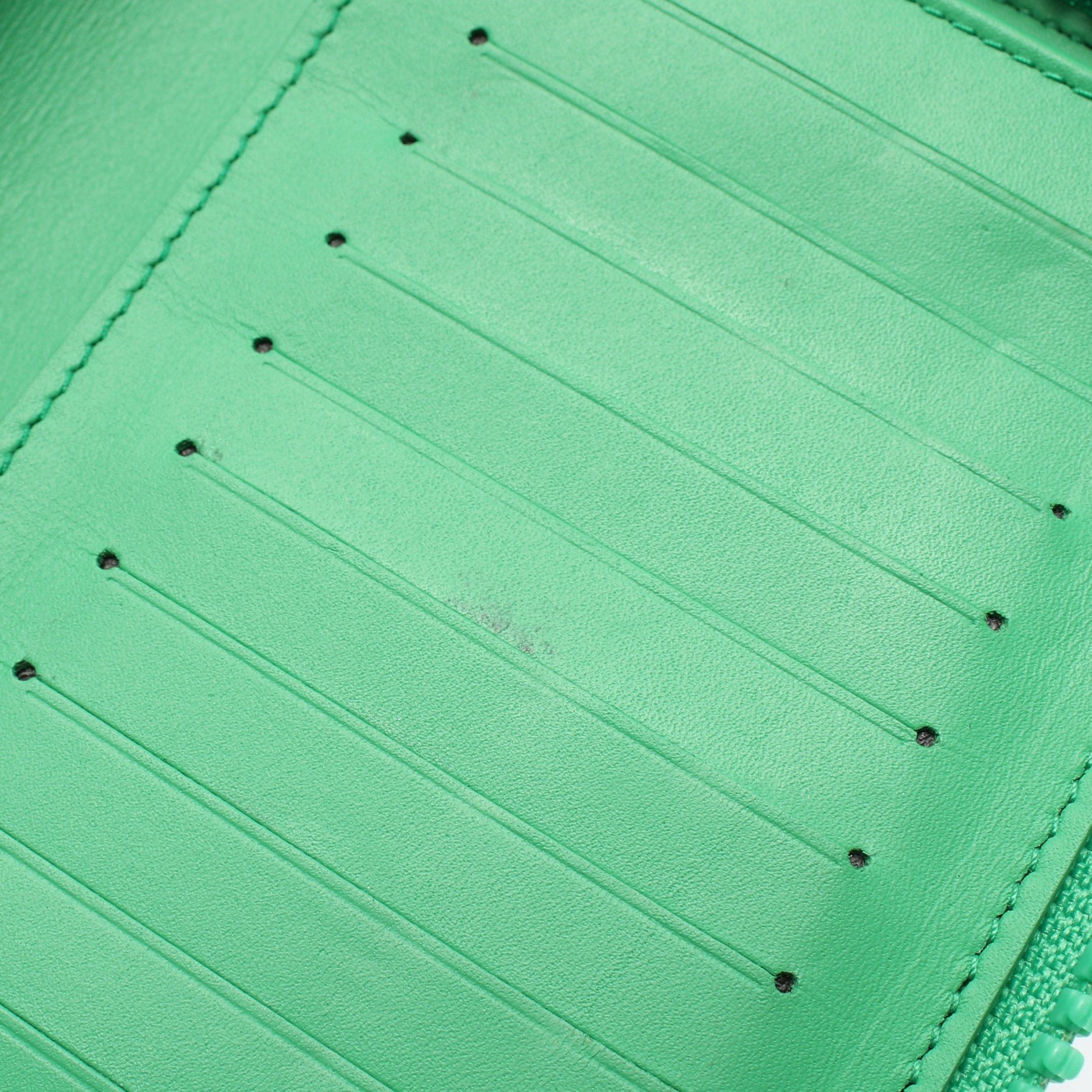 Louis Vuitton Louis Vuitton Zippy Wallet Vertical Monogram Veil Cloak Round Zipper Long Taurillon Leather Green Size ONE SIZE - 6 Thumbnail