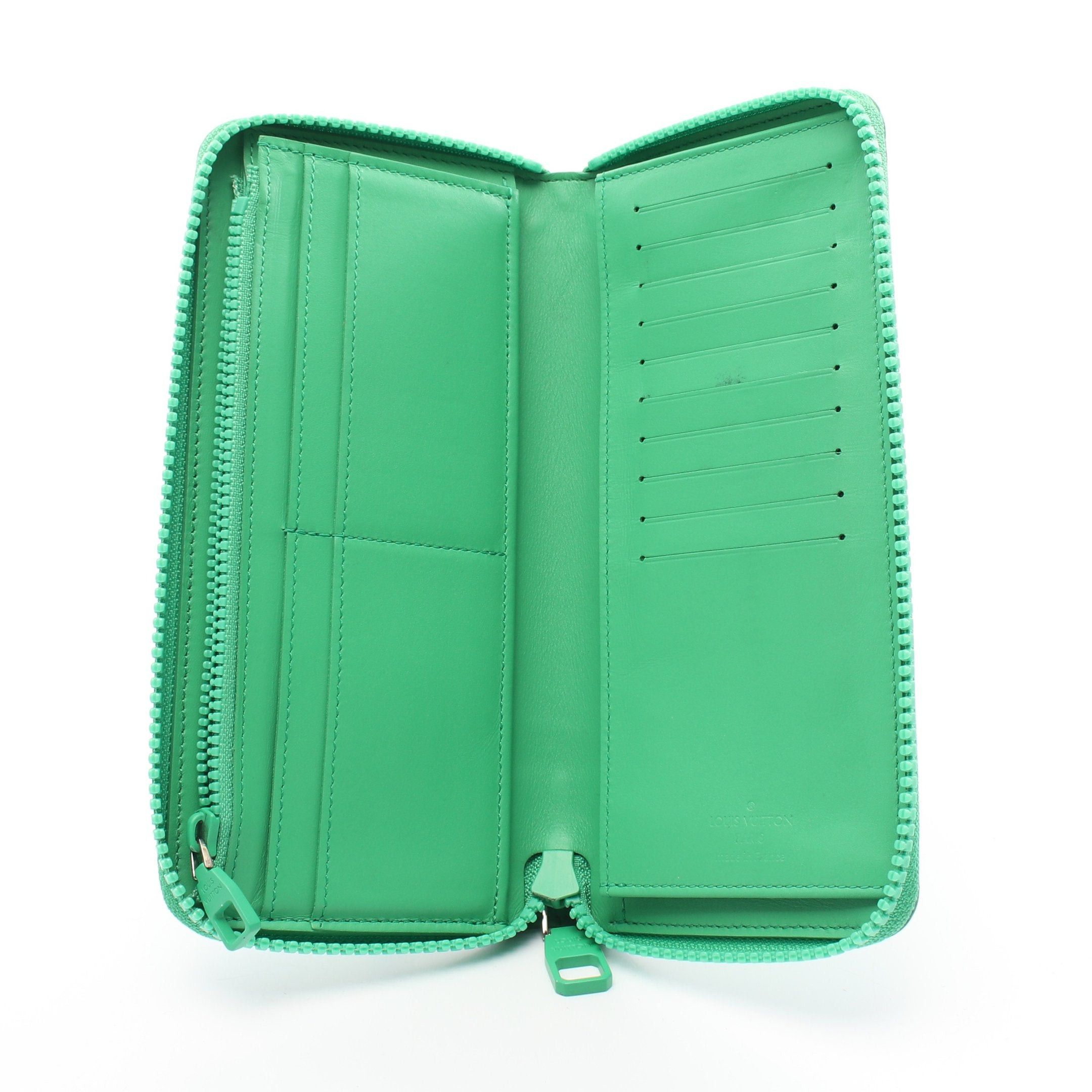 Louis Vuitton Louis Vuitton Zippy Wallet Vertical Monogram Veil Cloak Round Zipper Long Taurillon Leather Green Size ONE SIZE - 3 Thumbnail