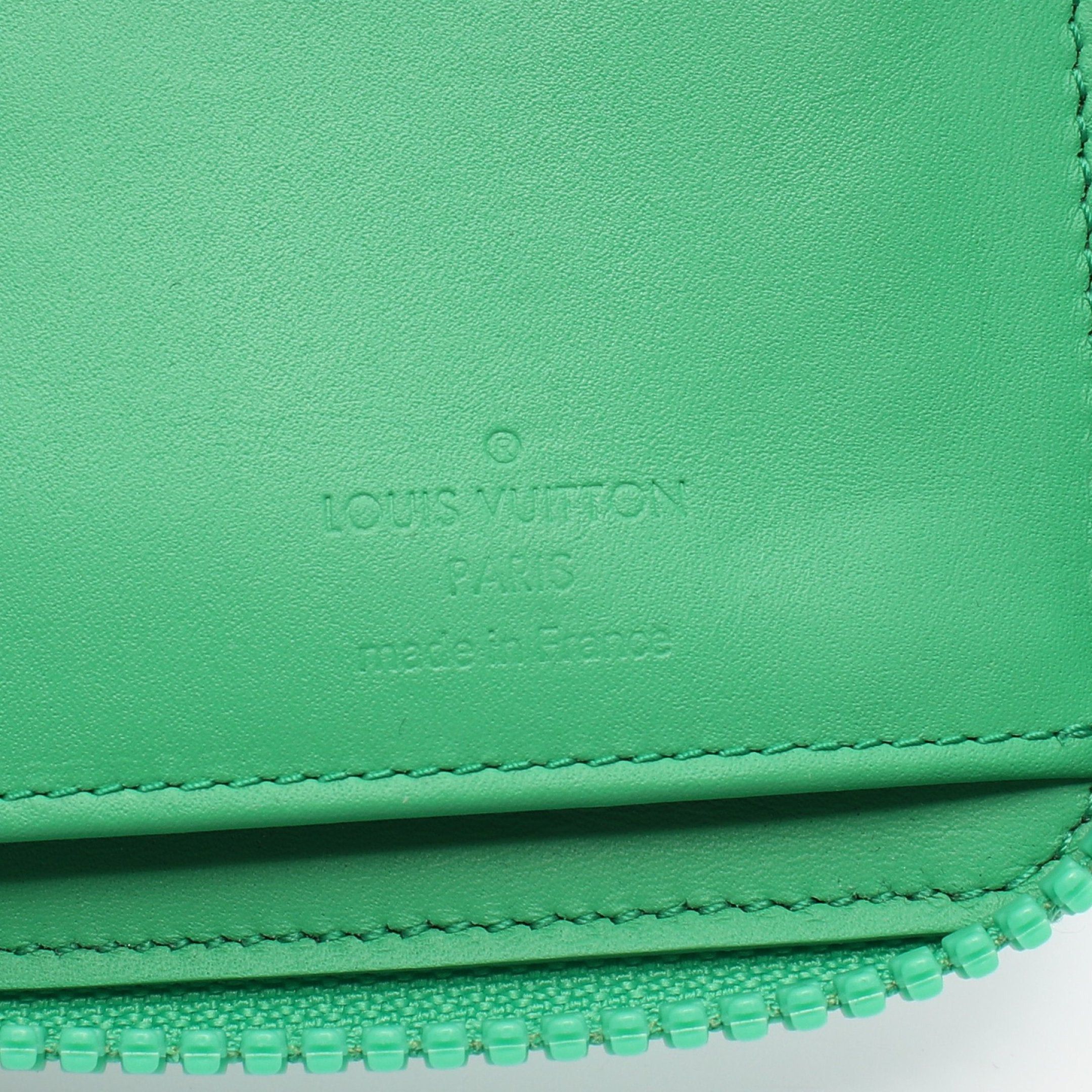 Louis Vuitton Louis Vuitton Zippy Wallet Vertical Monogram Veil Cloak Round Zipper Long Taurillon Leather Green Size ONE SIZE - 4 Thumbnail
