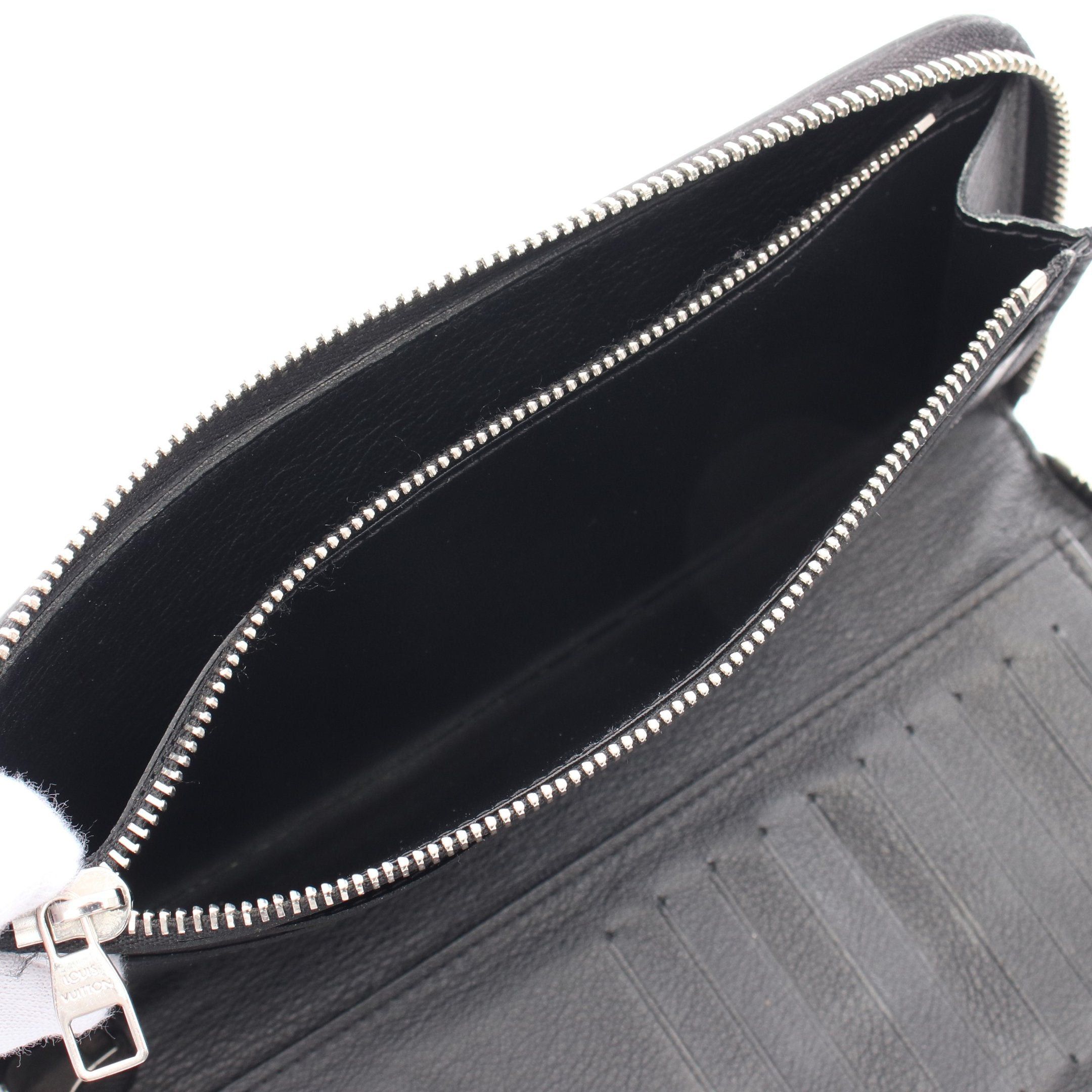 Louis Vuitton Louis Vuitton Zippy Wallet Vertical Round Zipper Long Taurillon Leather Black Size ONE SIZE - 6 Thumbnail