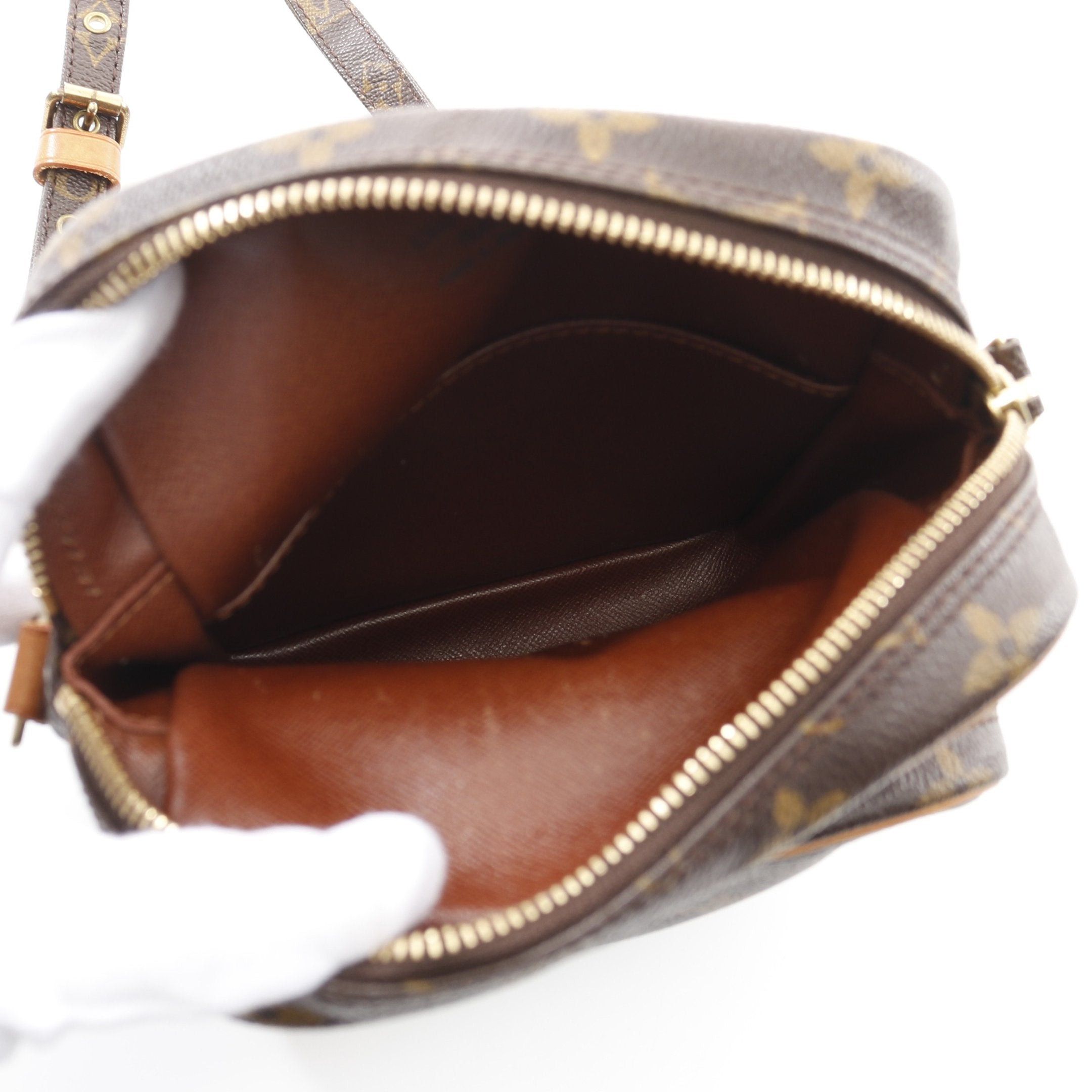 Louis Vuitton Louis Vuitton Amazon Monogram Shoulder Bag Leather Brown Size ONE SIZE - 3 Thumbnail