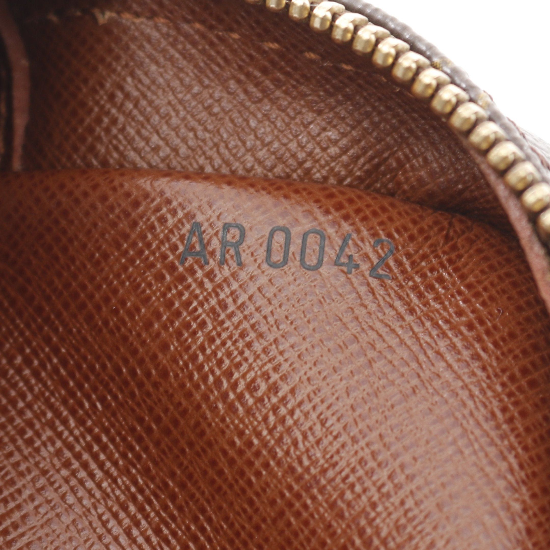 Louis Vuitton Louis Vuitton Amazon Monogram Shoulder Bag Leather Brown Size ONE SIZE - 5 Thumbnail