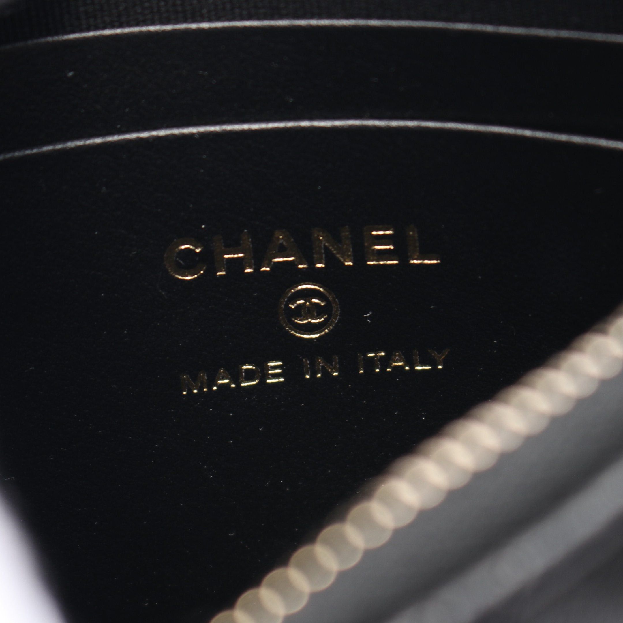 Chanel Chanel Matelasse Chain Shoulder Bag Leather Black Gold Hardware Size ONE SIZE - 4 Thumbnail