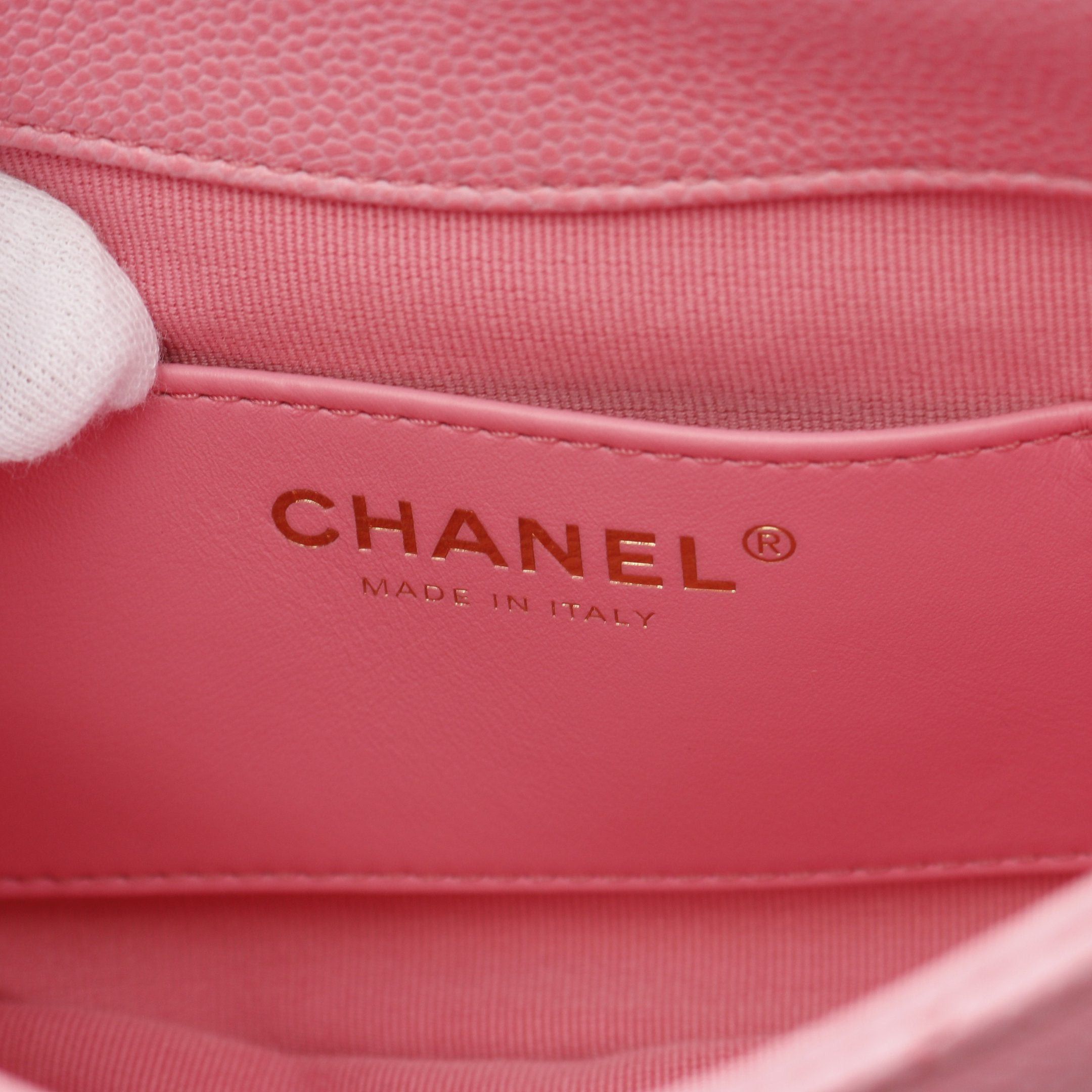 Chanel Chanel Matelasse Mini Messenger Chain Shoulder Bag Caviar Skin Pink Gold Hardware Size ONE SIZE - 4 Thumbnail