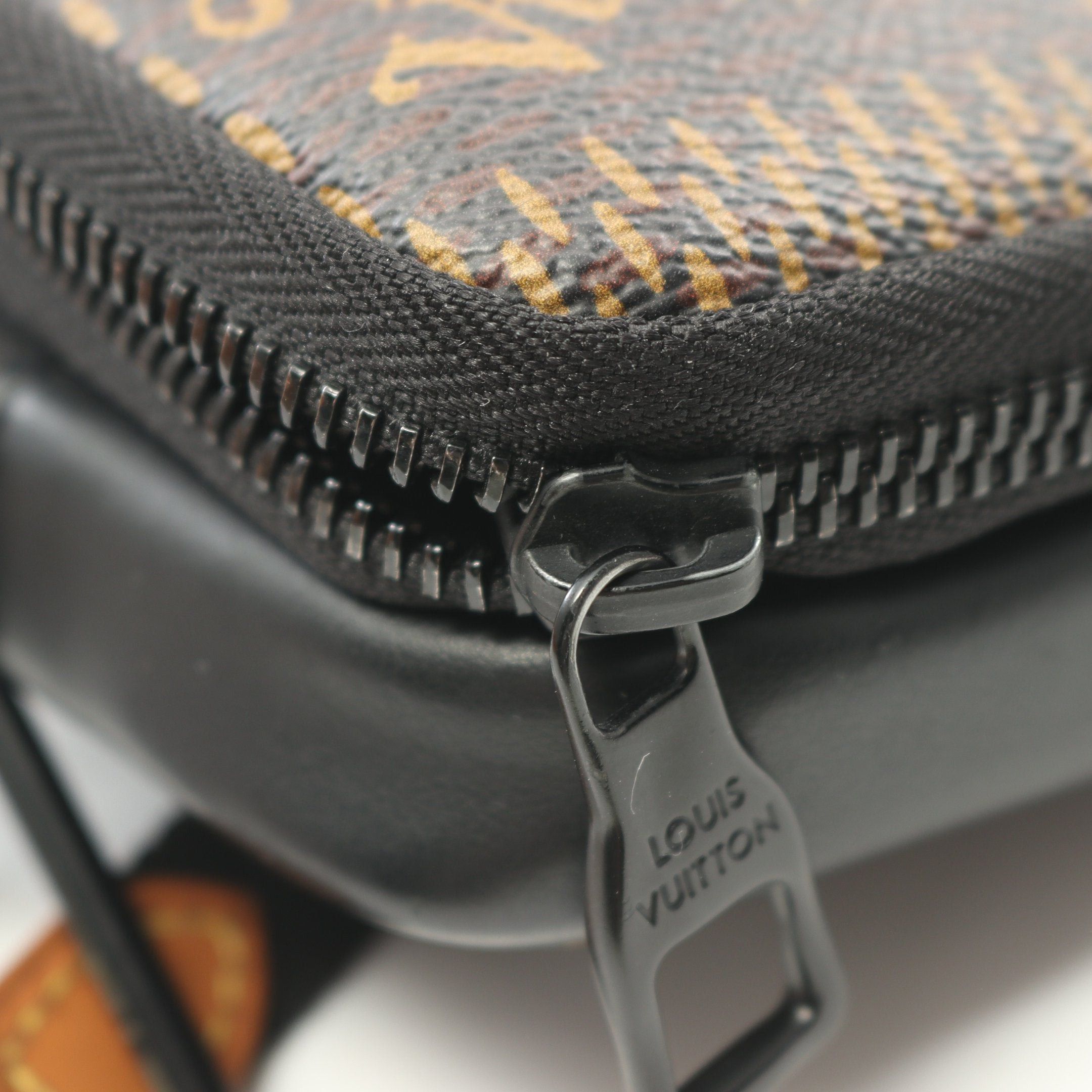 Louis Vuitton Louis Vuitton Louis Vuitton * Nigo Double Phone Pouch Shoulder Bag Leather Brown Multicolor Size ONE SIZE - 7 Thumbnail