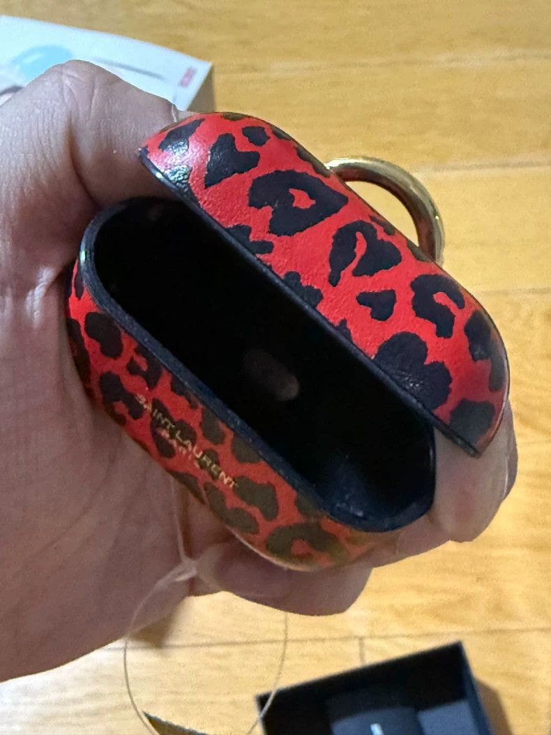 Yves Saint Laurent YSL Red Leopard Print Earphone Case-dmc Size ONE SIZE - 3 Thumbnail
