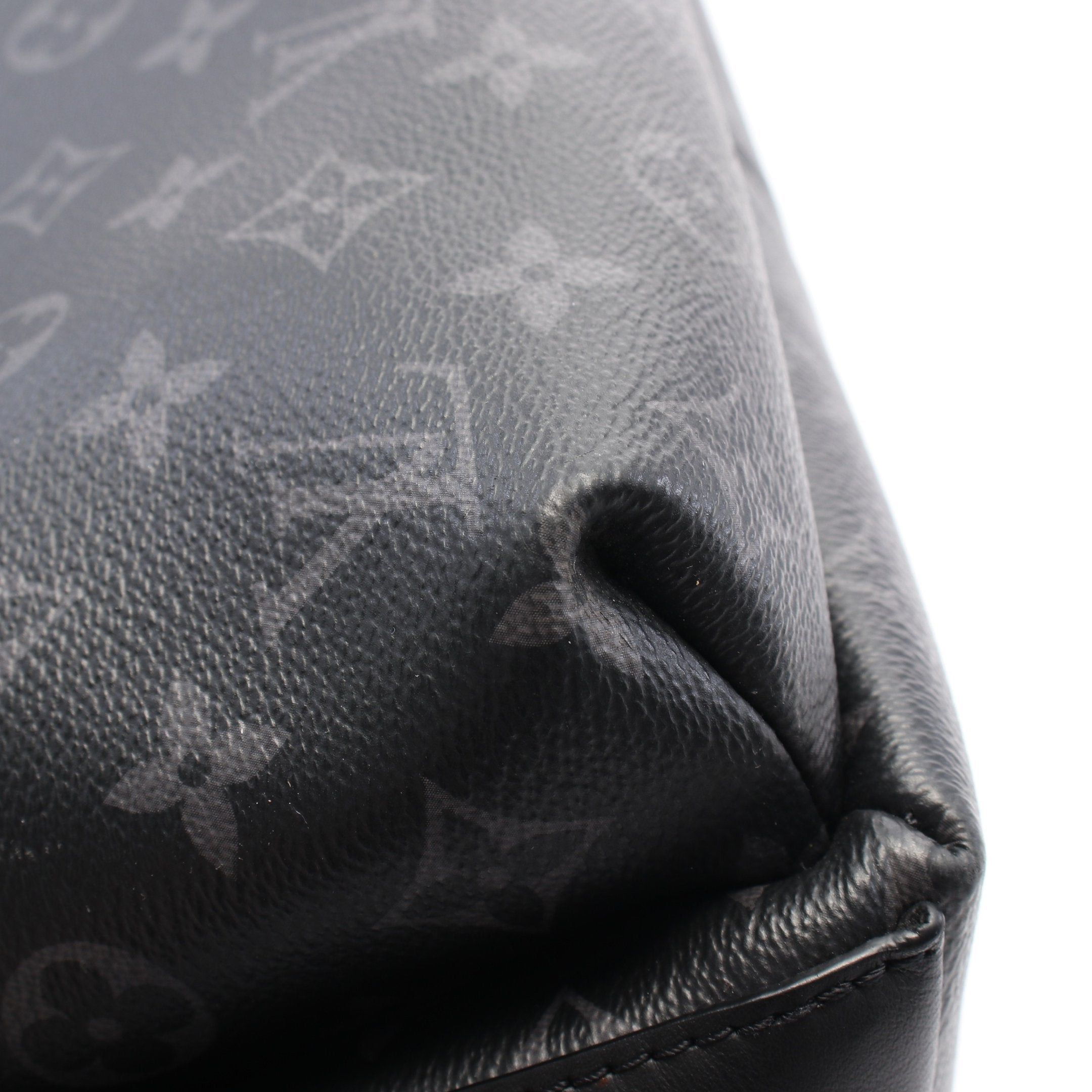 Louis Vuitton Louis Vuitton Discovery Backpack Pm Monogram Eclipse Rucksack Leather Black Size ONE SIZE - 6 Thumbnail