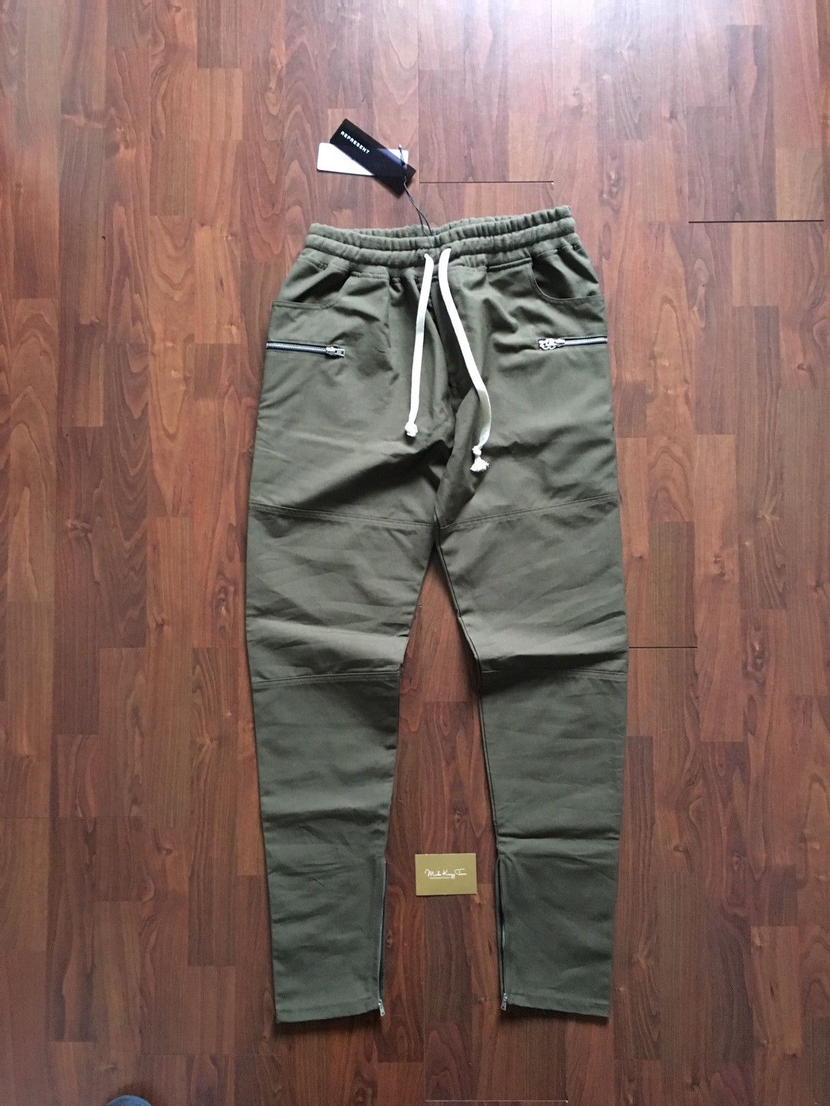 Represent Clo „The New Breed“ Essential Pants Olive Size XL