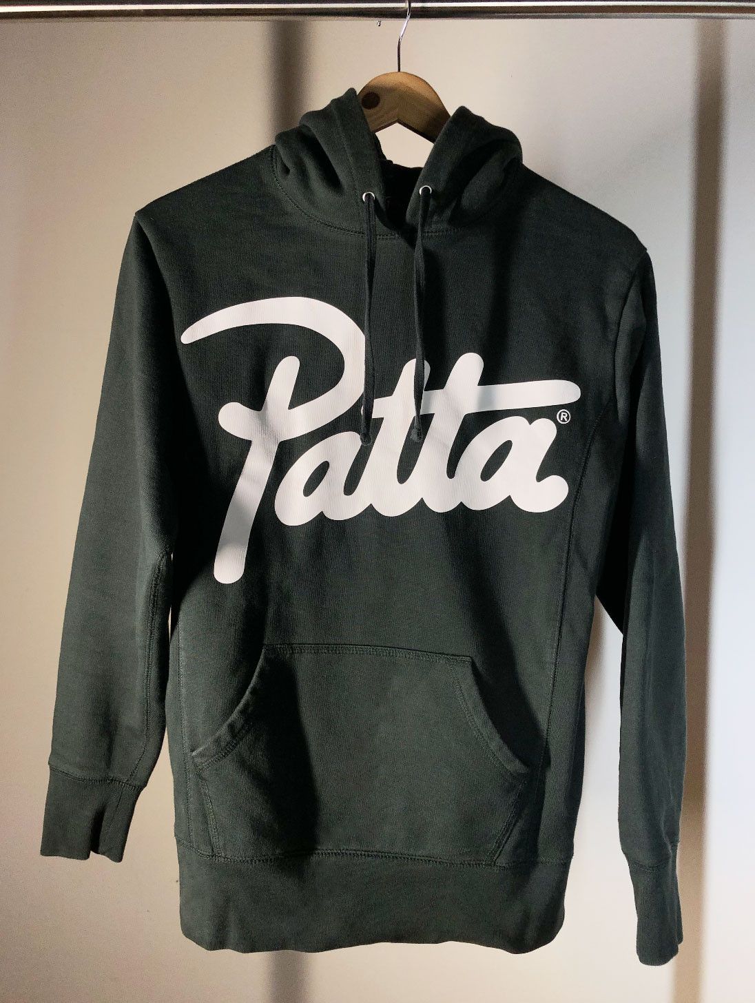 Patta script logo hooded sweater hotsell