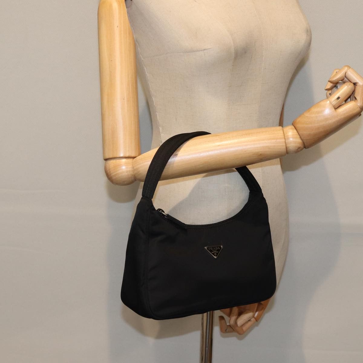 Prada Prada Re-edition handbag Size ONE SIZE - 15 Thumbnail
