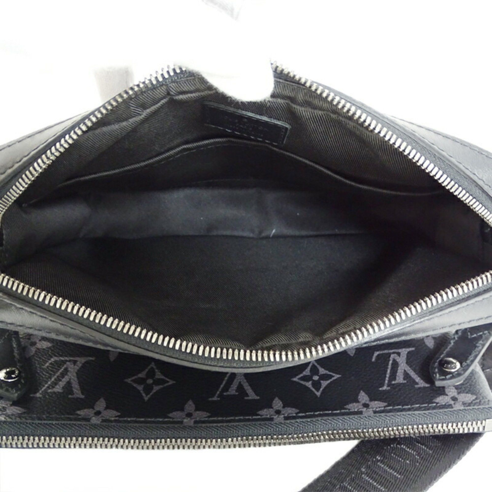 Louis Vuitton Louis Vuitton Bag Men's Shoulder Monogram Eclipse Trio Black Gray M69443 Size ONE SIZE - 6 Thumbnail