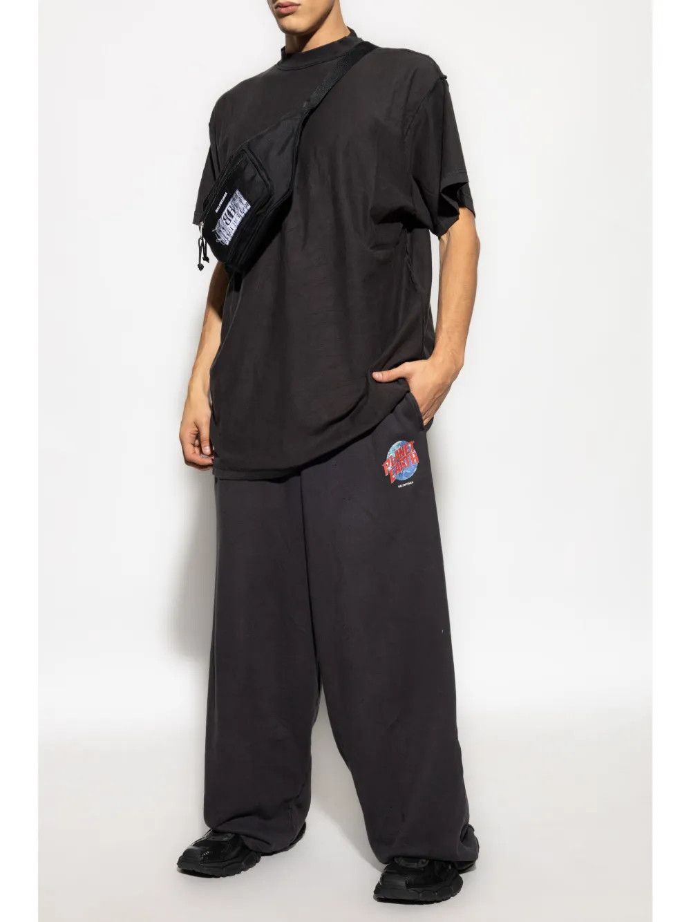 Balenciaga Oversized Inside-Out T-shirt Size US M / EU 48-50 / 2 - 2 Thumbnail