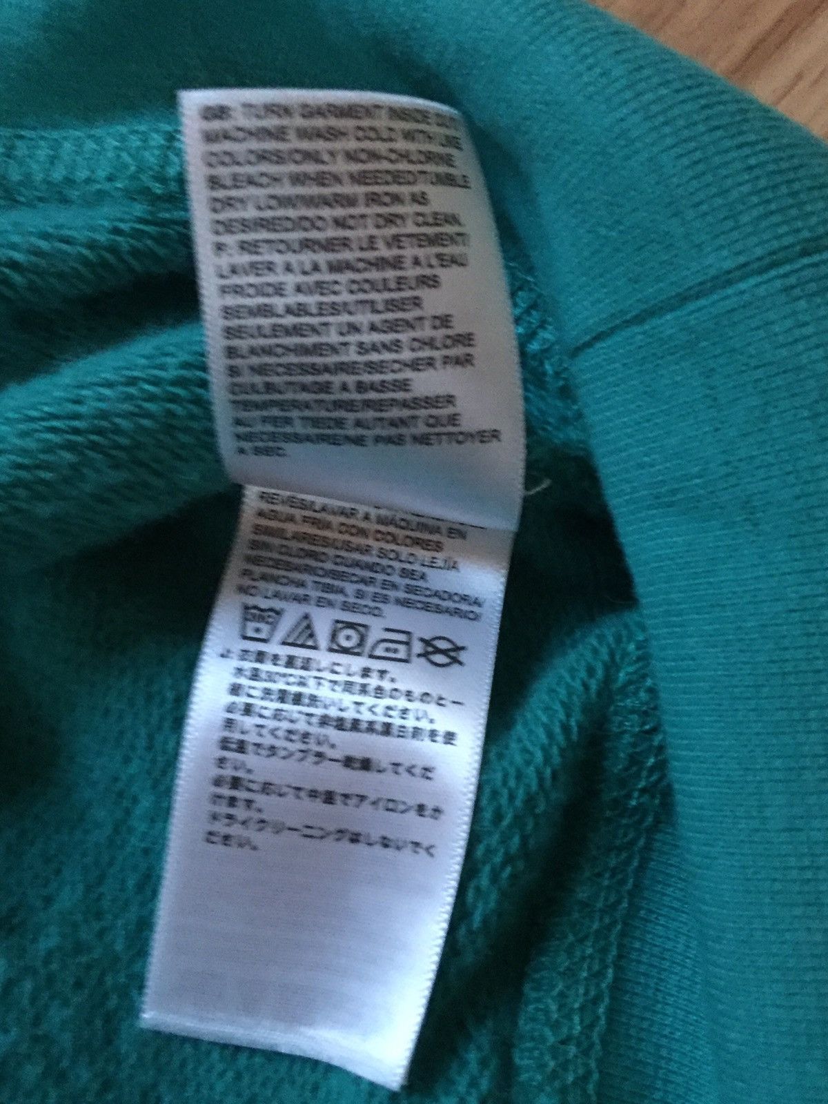 The North Face (Brand New) Small Logo Crewneck Size US M / EU 48-50 / 2 - 6 Thumbnail