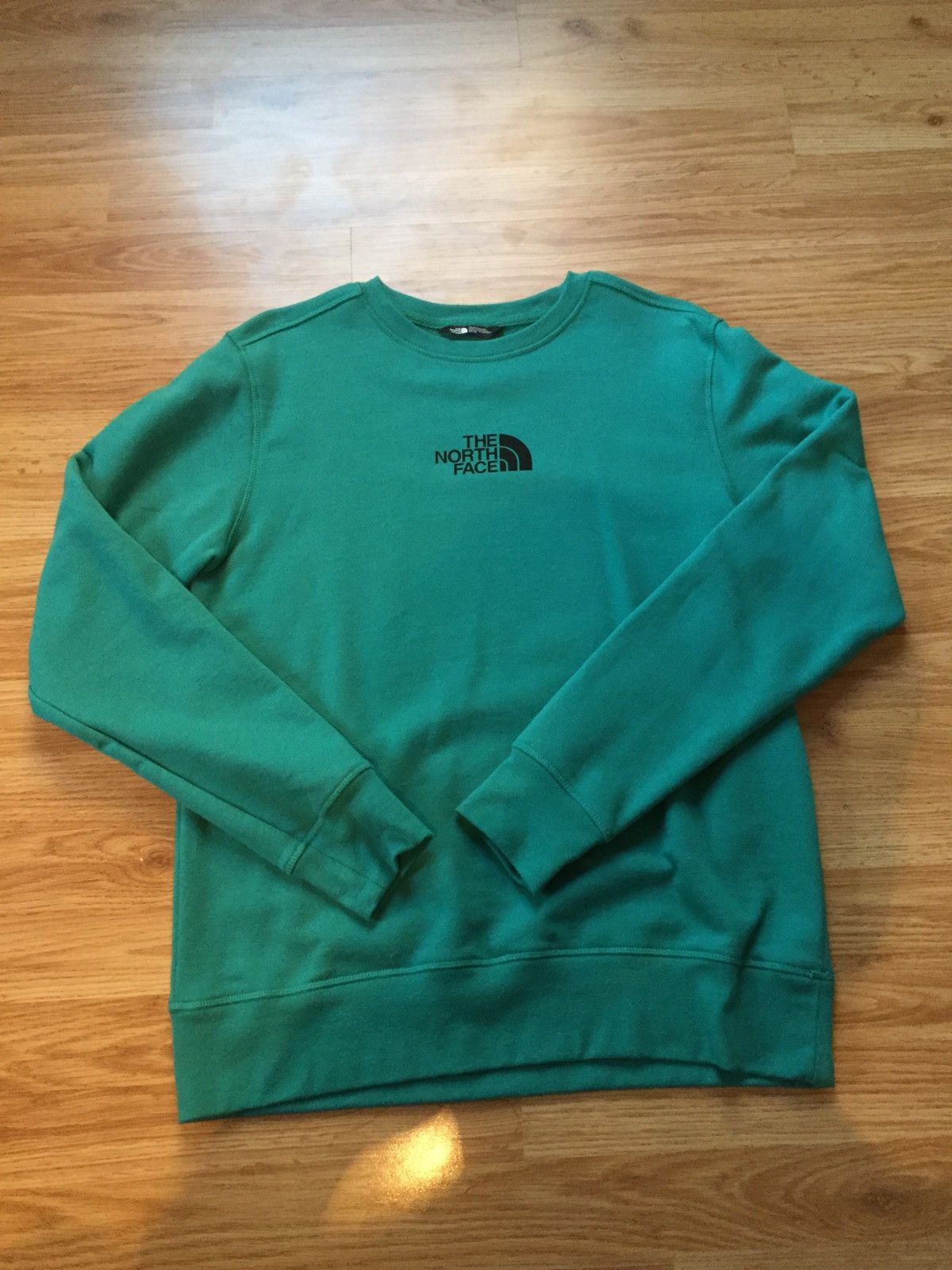 The North Face (Brand New) Small Logo Crewneck Size US M / EU 48-50 / 2 - 1 Thumbnail