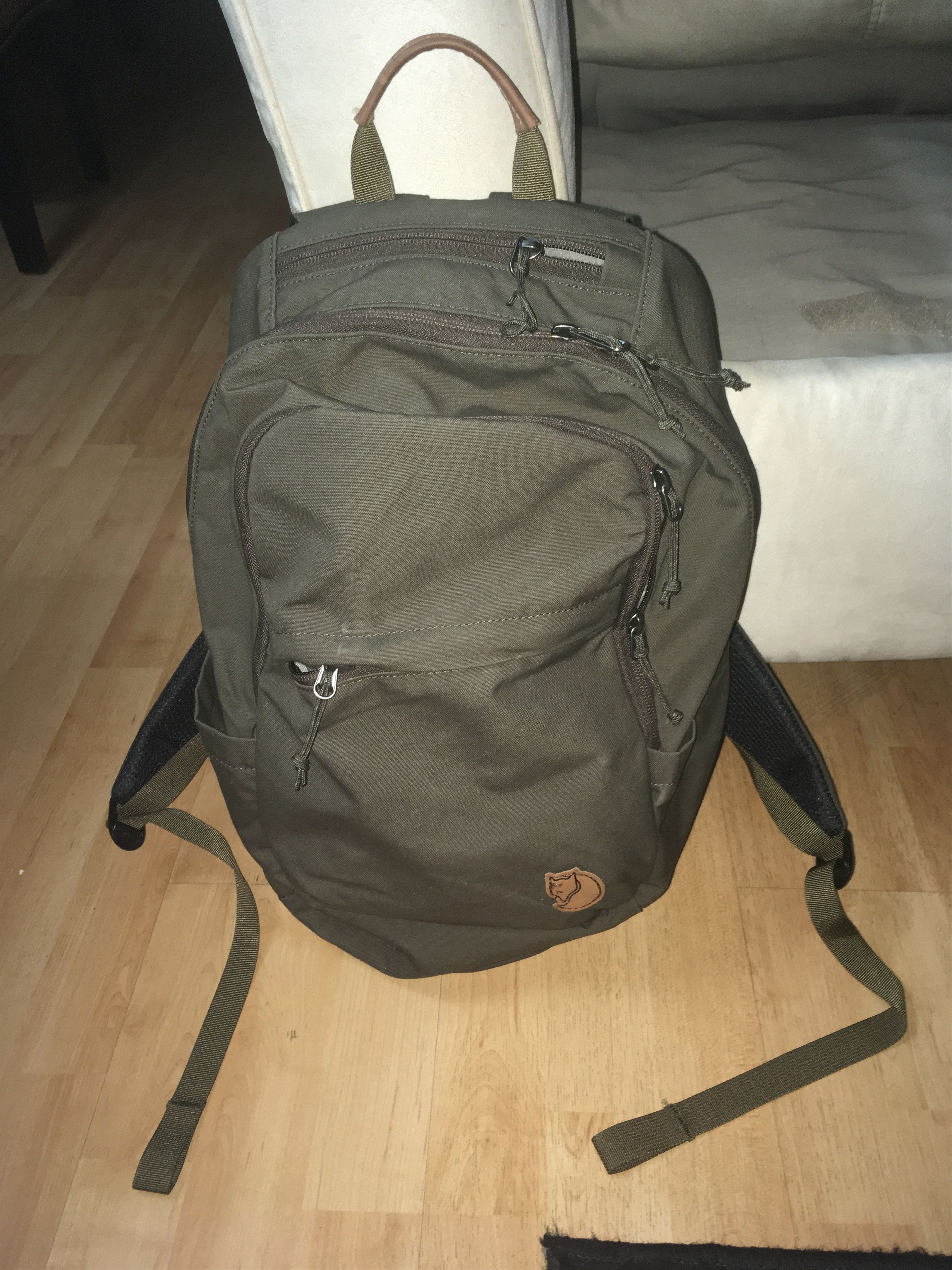 Kanken dark olive on sale