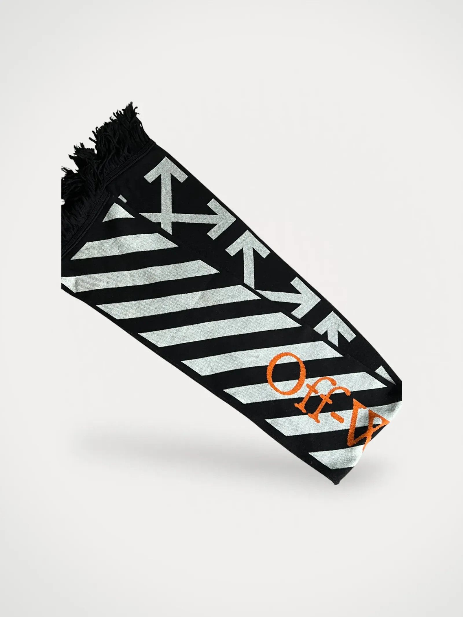 Off-White Off-White Arrow scarf Scarf Size ONE SIZE - 2 Thumbnail