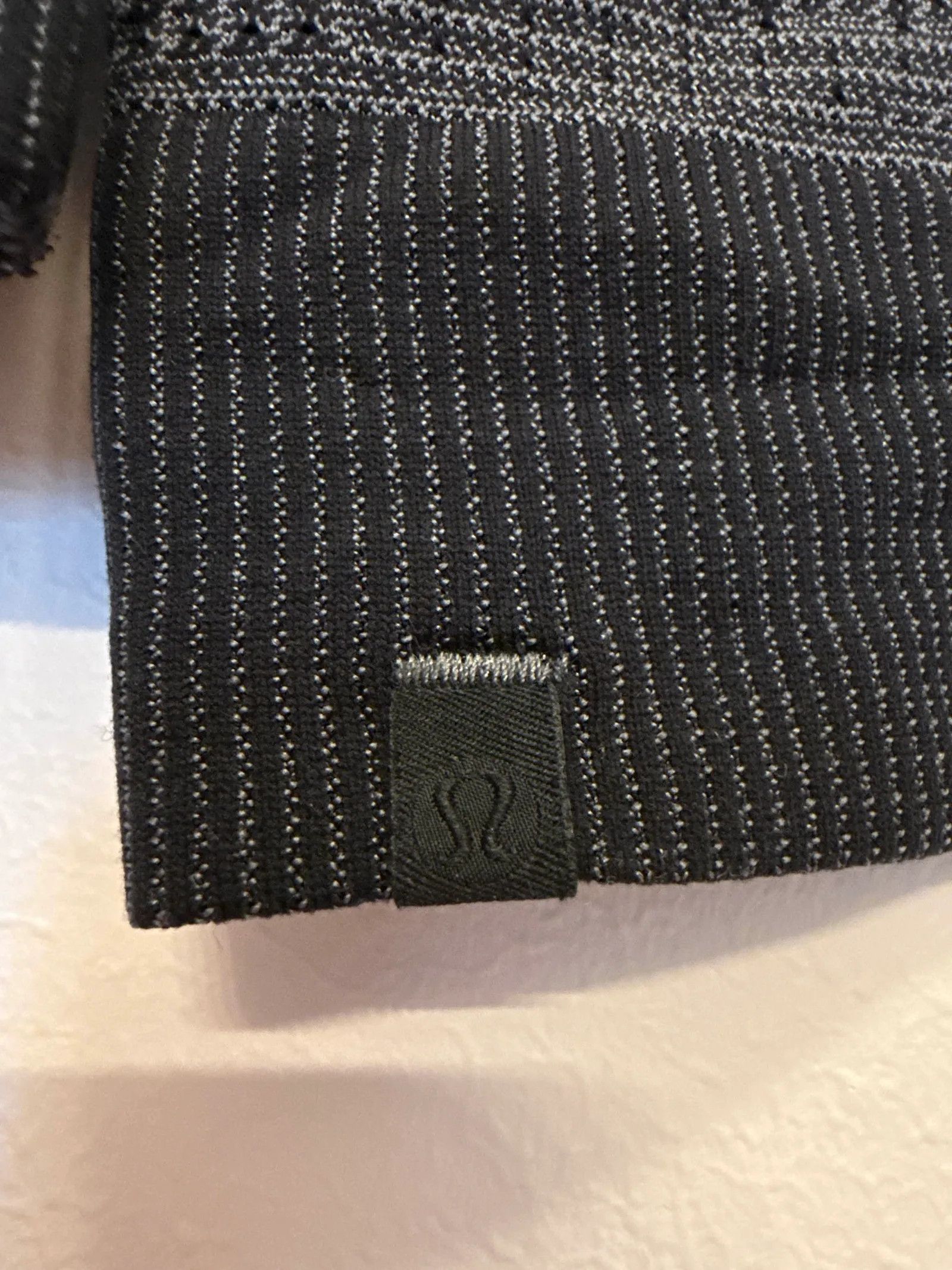 Lululemon Lululemon Swiftly Long Sleeve Shirt Size XS / US 0-2 / IT 36-38 - 2 Thumbnail