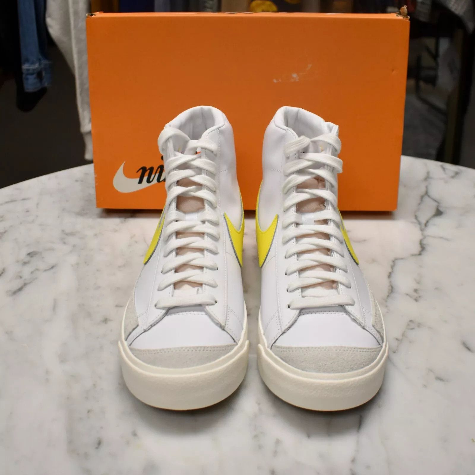 Nike Nike Blazer Mid 77 VNTG White Optic Yellow Leather Size US 9.5 / EU 42-43 - 3 Thumbnail