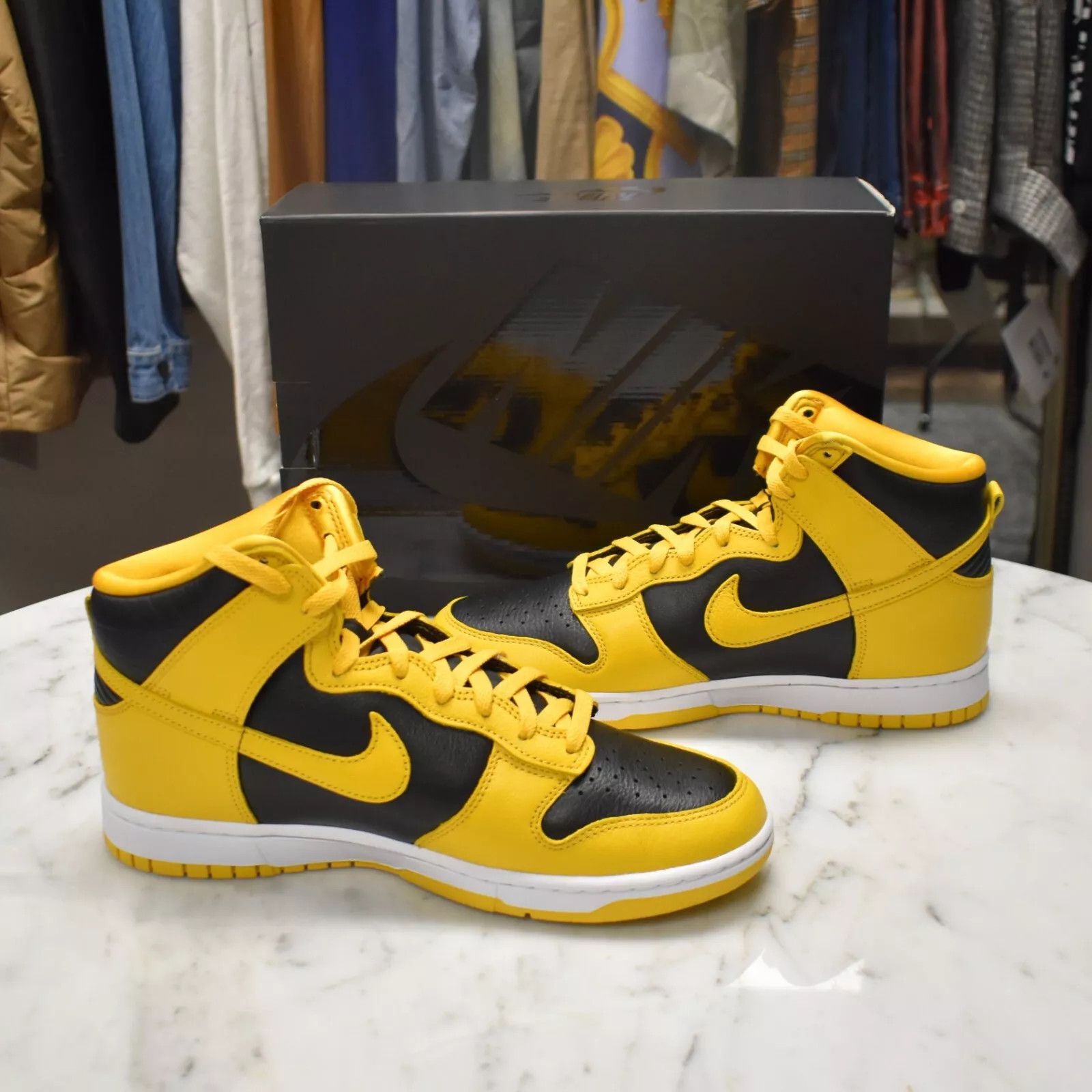 Nike Nike Dunk Hgh Retro PRM Wu Tang Black Yellow Leather Size US 9.5 / EU 42-43 - 3 Thumbnail